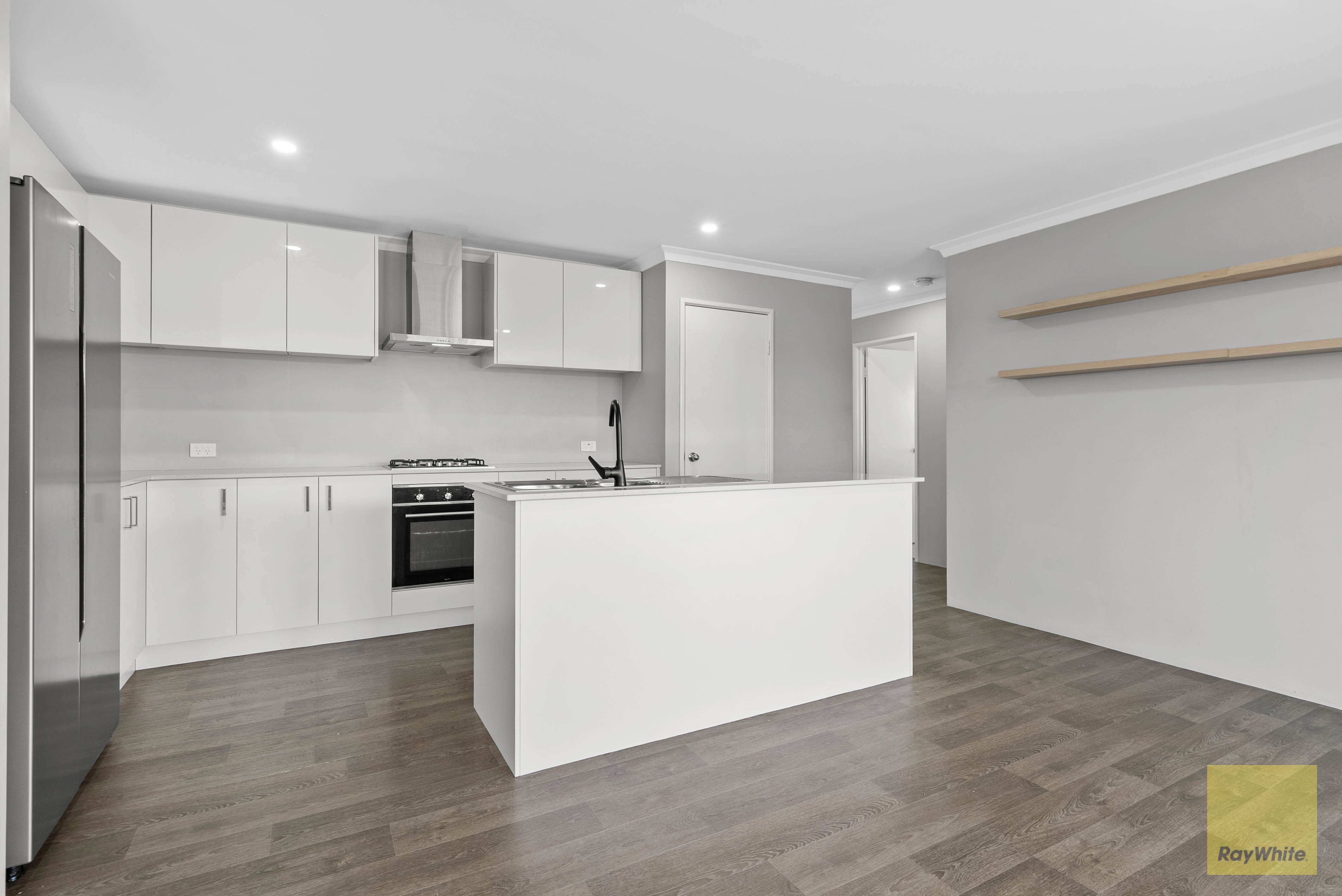 18 Grapple Road — photo 11 of 28