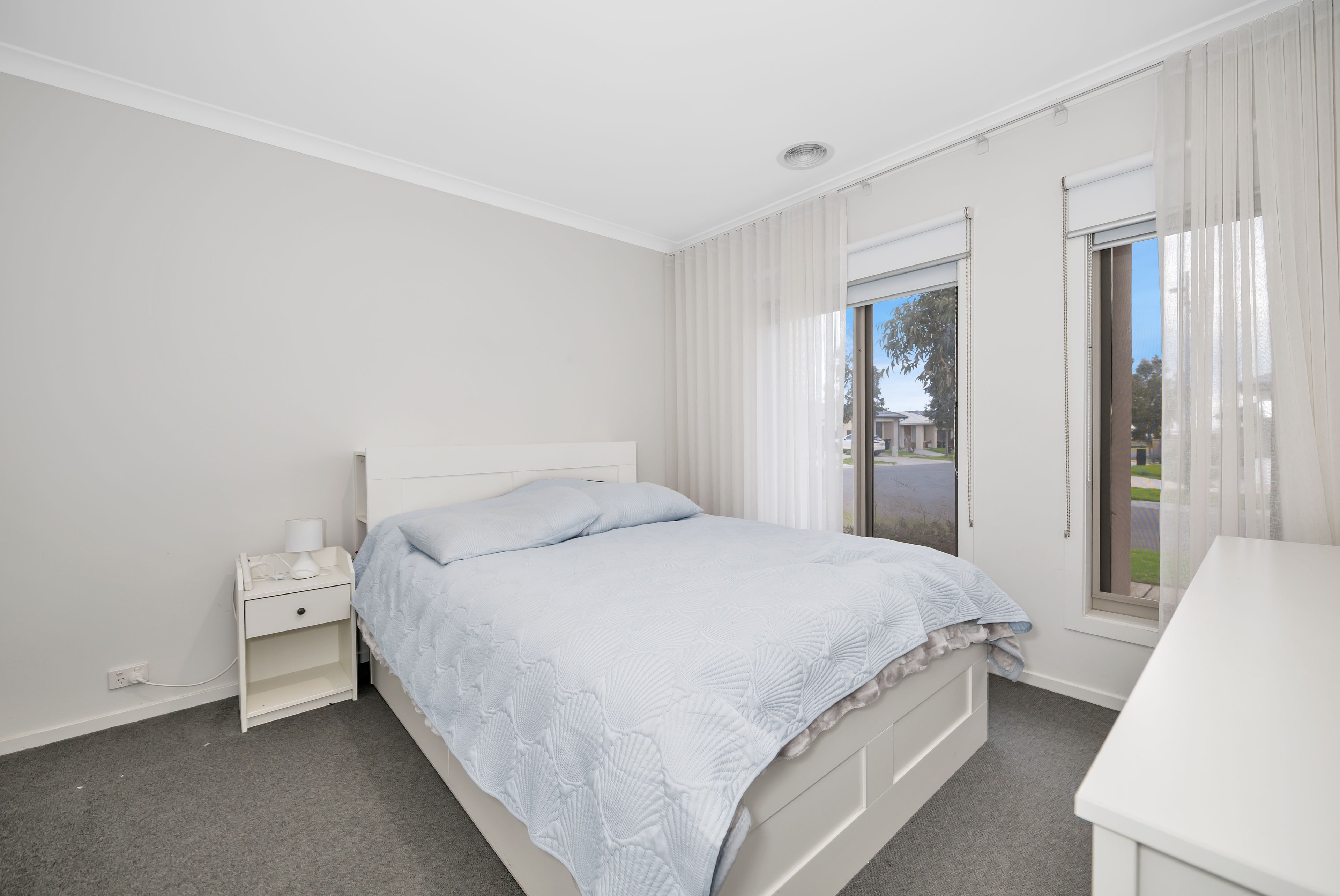 17 Milsom Avenue, FRASER RISE, VIC 3336