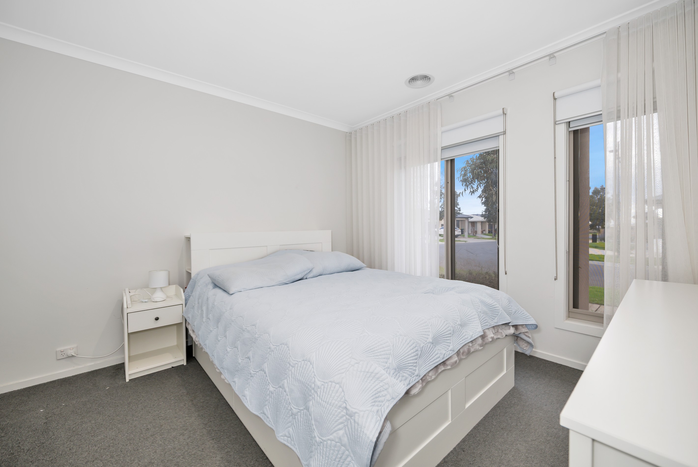 17 Milsom Avenue, FRASER RISE, VIC 3336