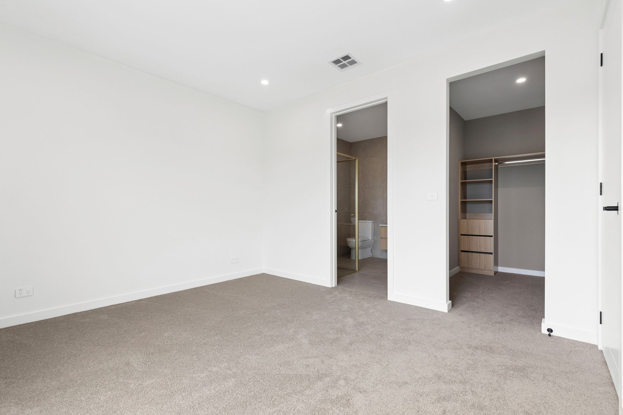 293 Homestead Drive — photo 9 of 15