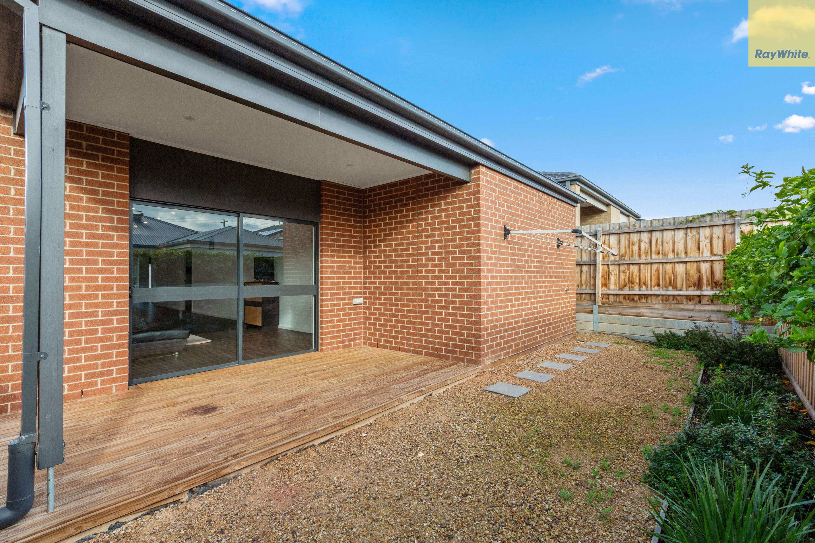 29 Hamish Road — photo 9 of 14