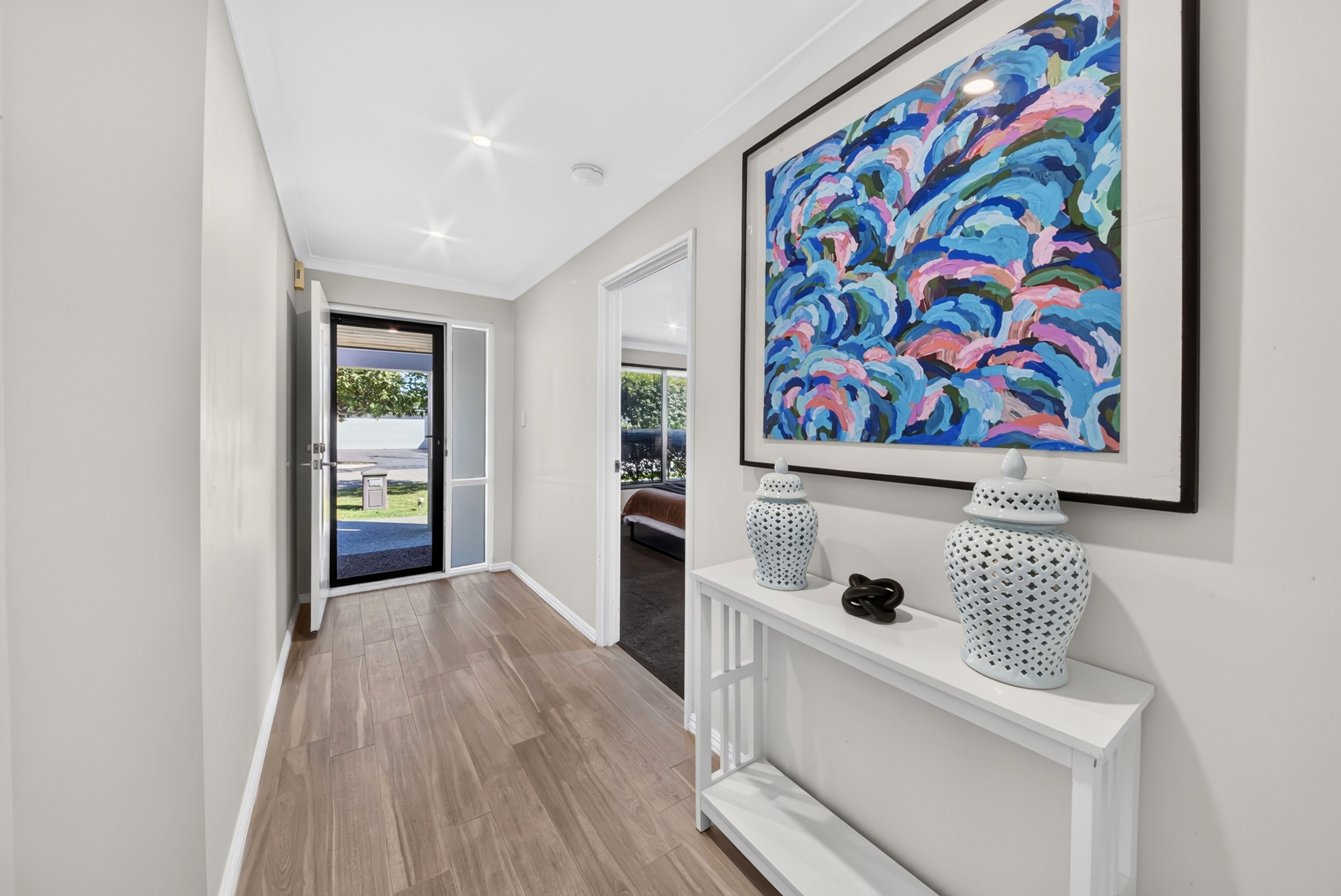 14 Illingbridge Street — photo 3 of 30