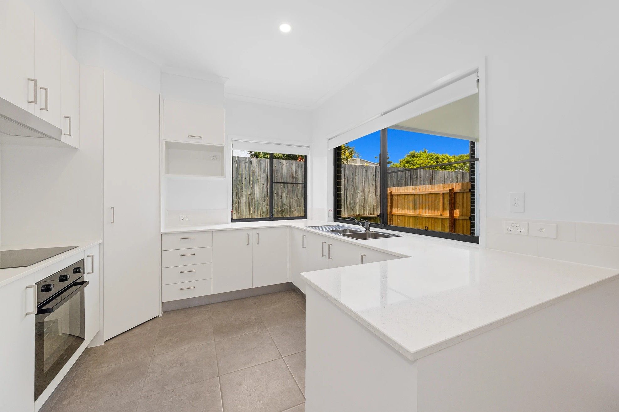 20/30 Wattlebrush Court — photo 4 of 10