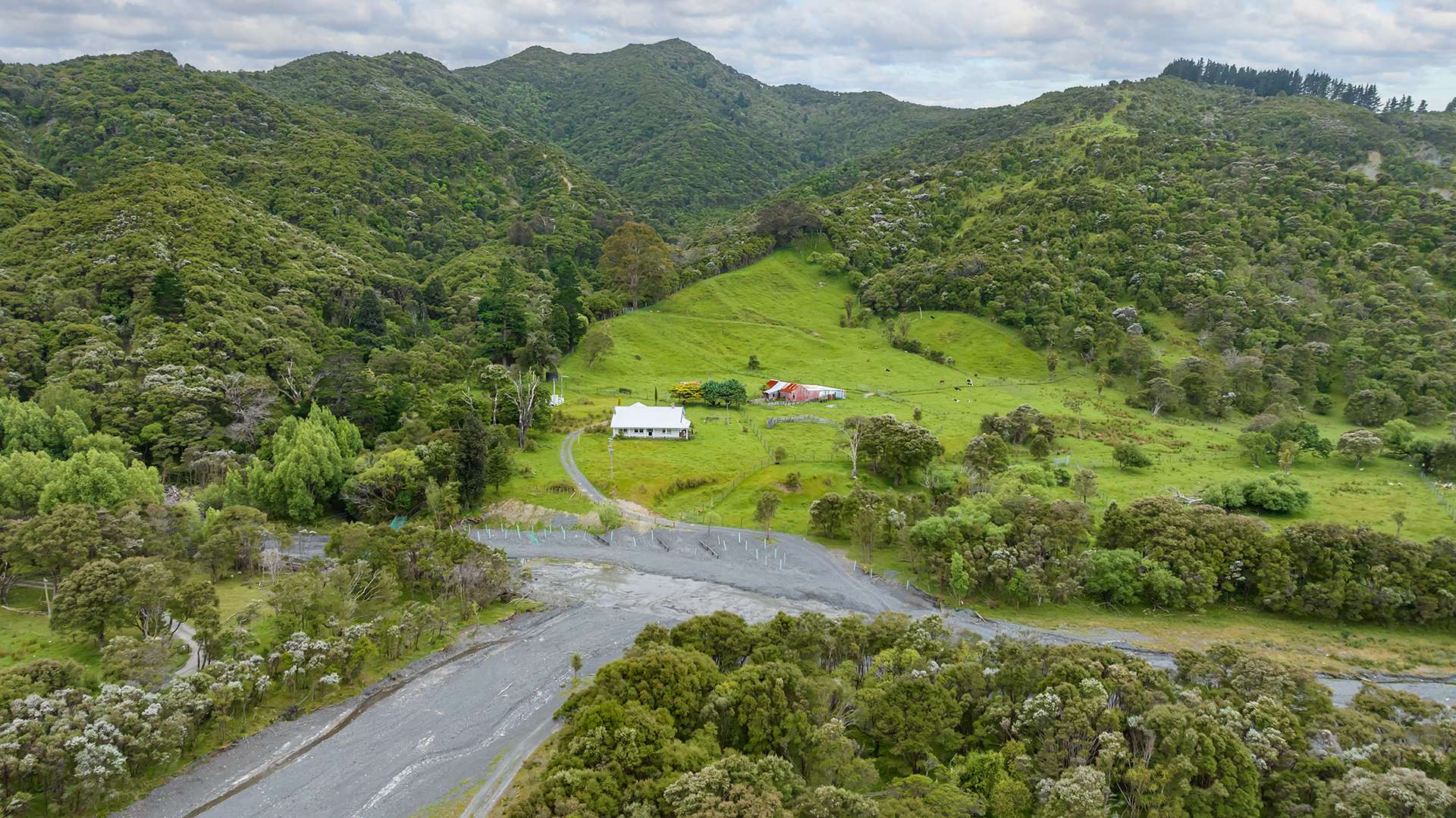 418 Kaiwaka Road photo 18