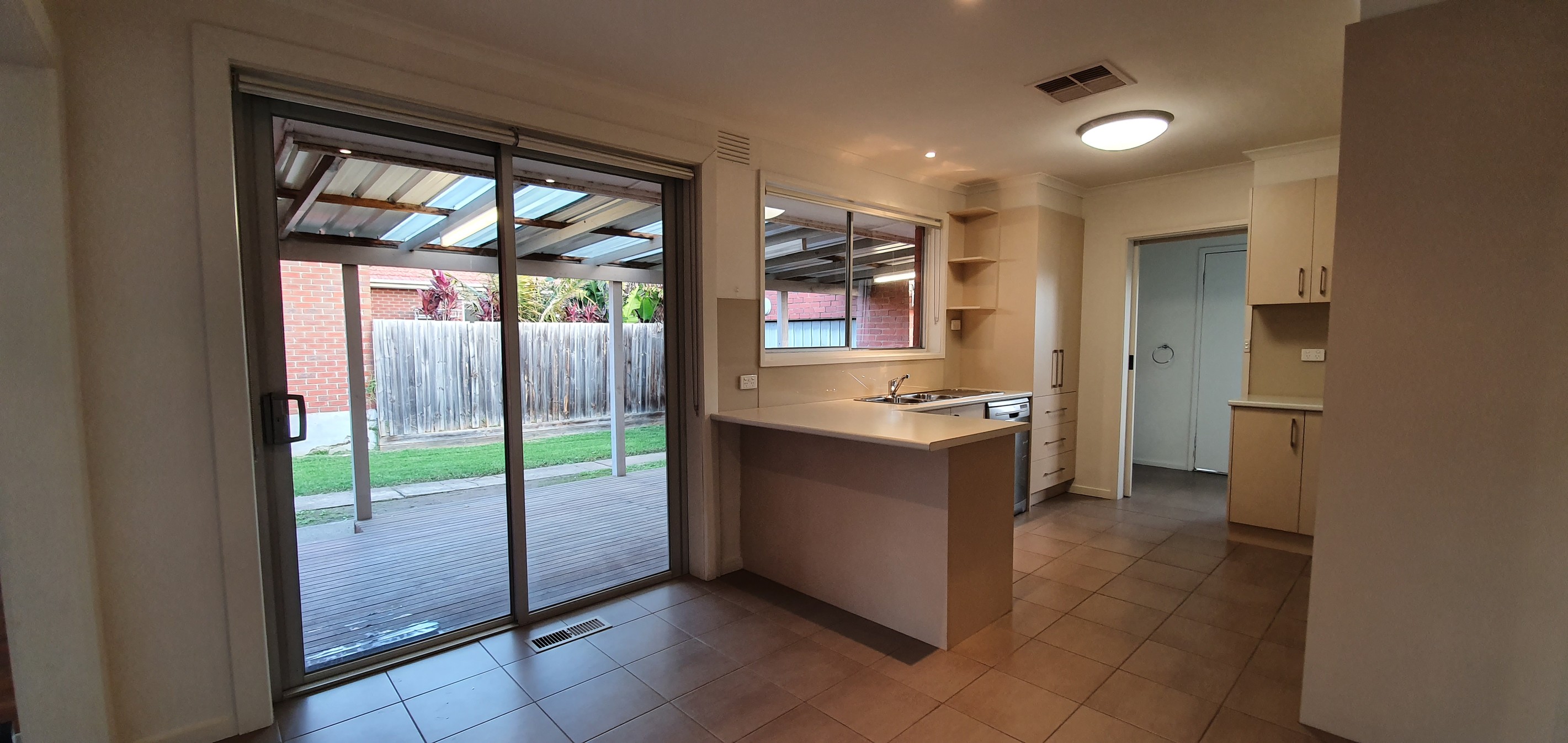 37 Roberts Avenue, Mulgrave, VIC 3170