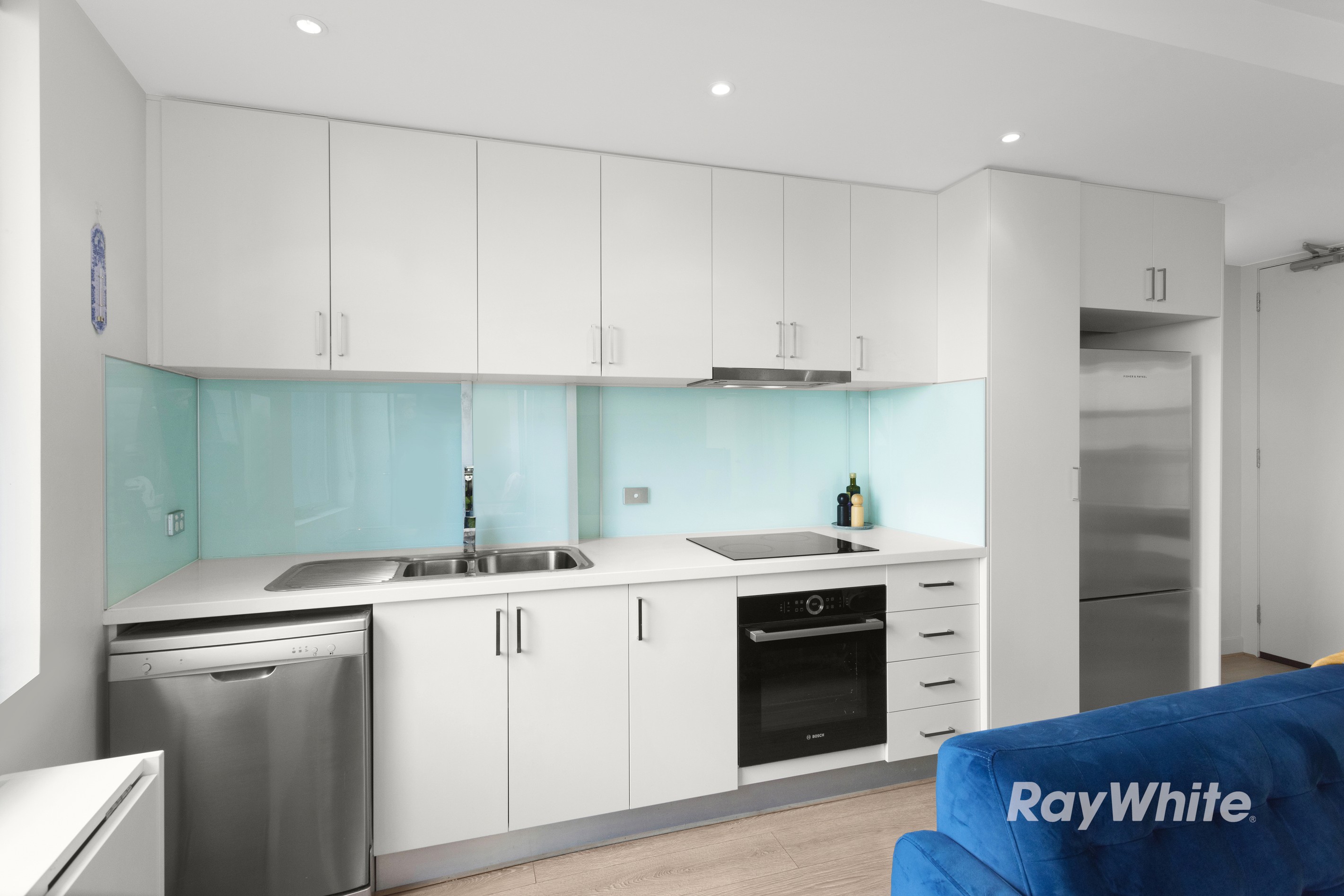 8/284 Neerim Road, Carnegie, VIC 3163