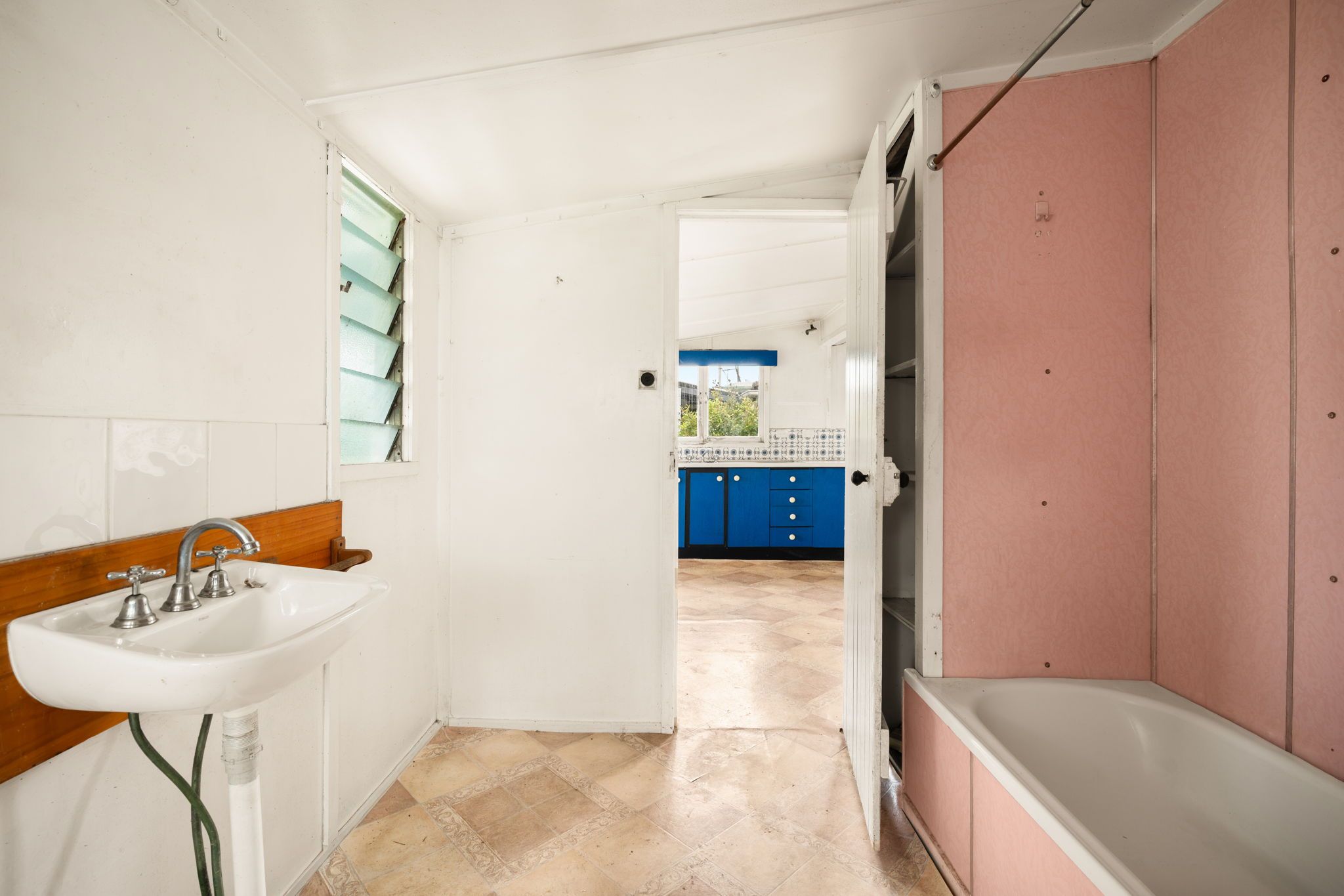 77 Harding Street — photo 10 of 17