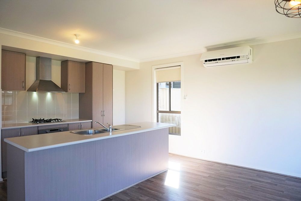 45 Portsmouth Circuit, JORDAN SPRINGS, NSW 2747