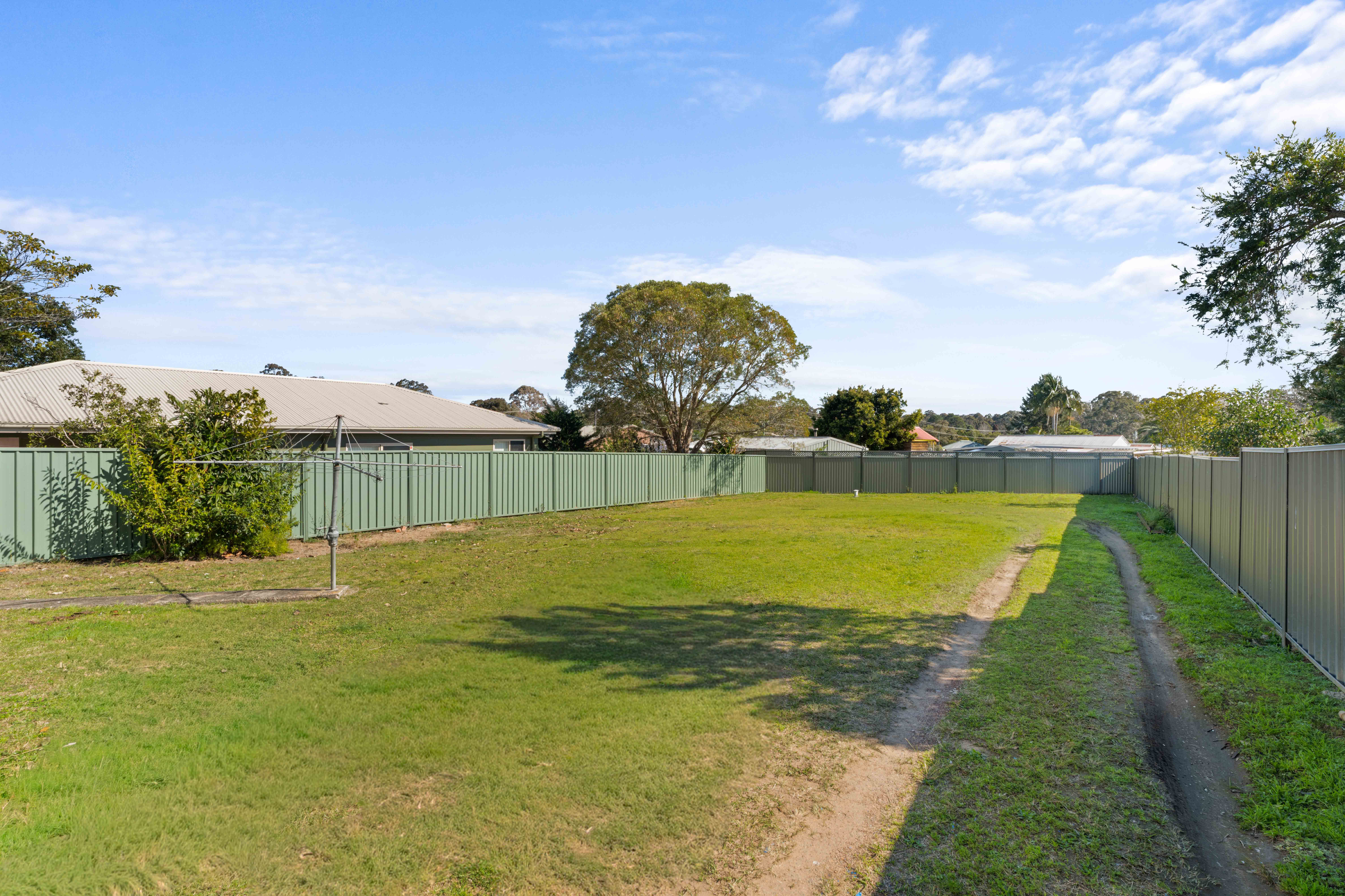 183 Kinghorne Street — photo 15 of 24