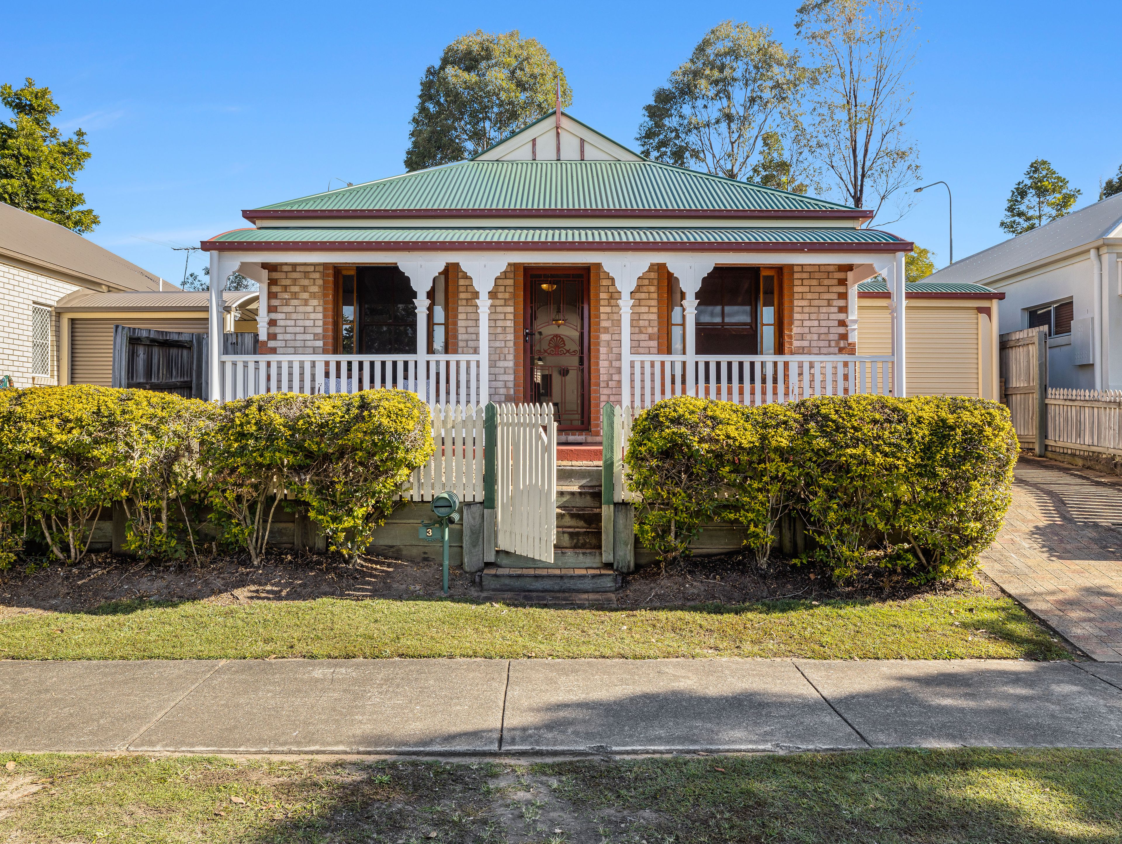 3 Treeview Lane, Springfield Lakes QLD 4300