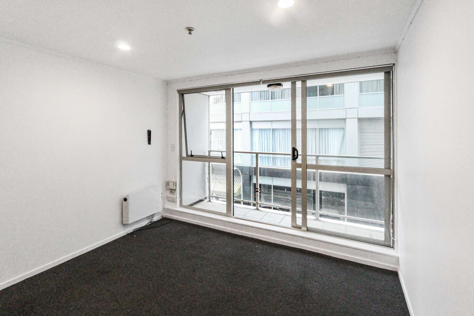 2F/34 Kingston Street photo 1