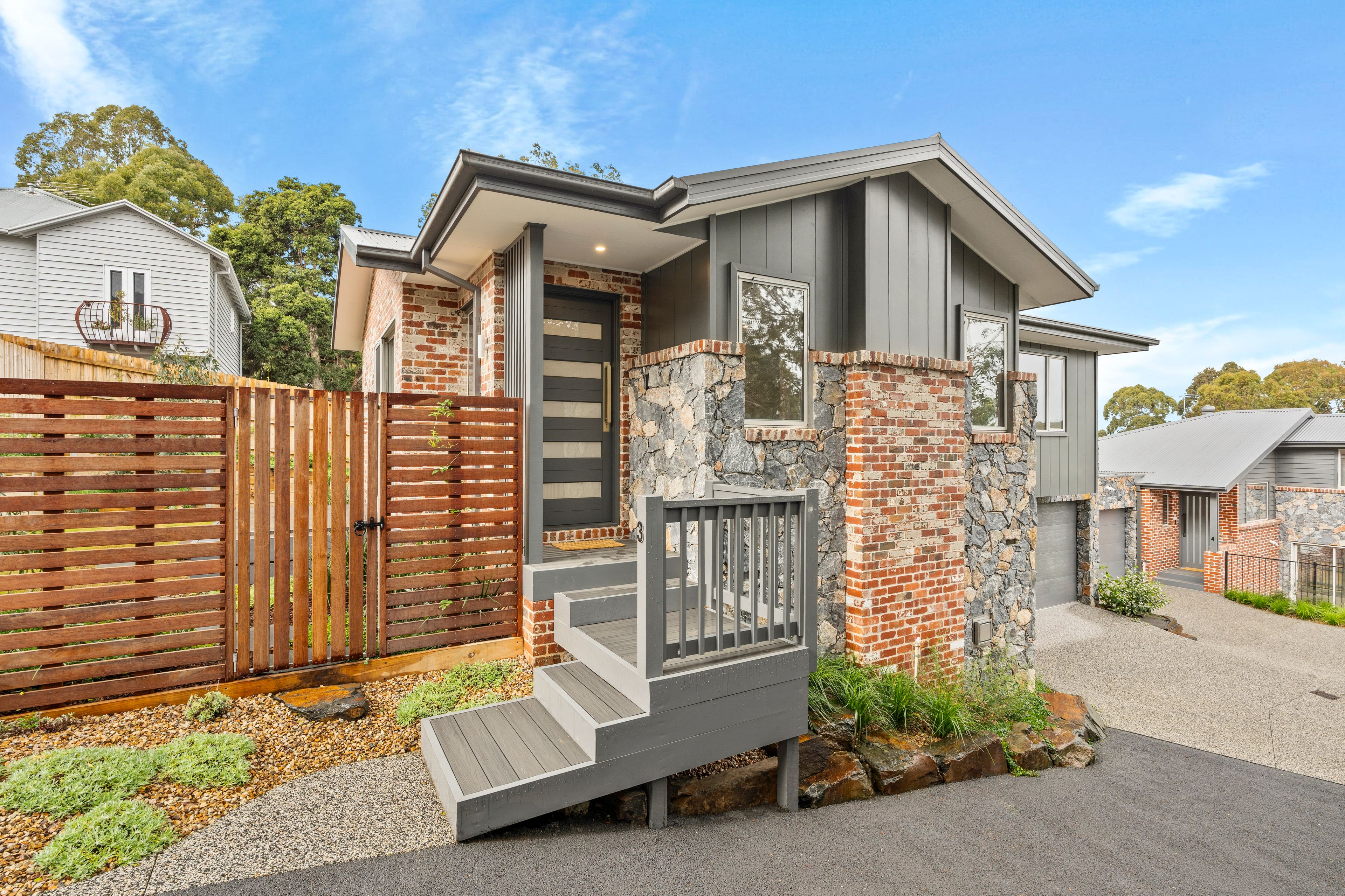 3/8A Bird Street — photo from Ray White Eltham