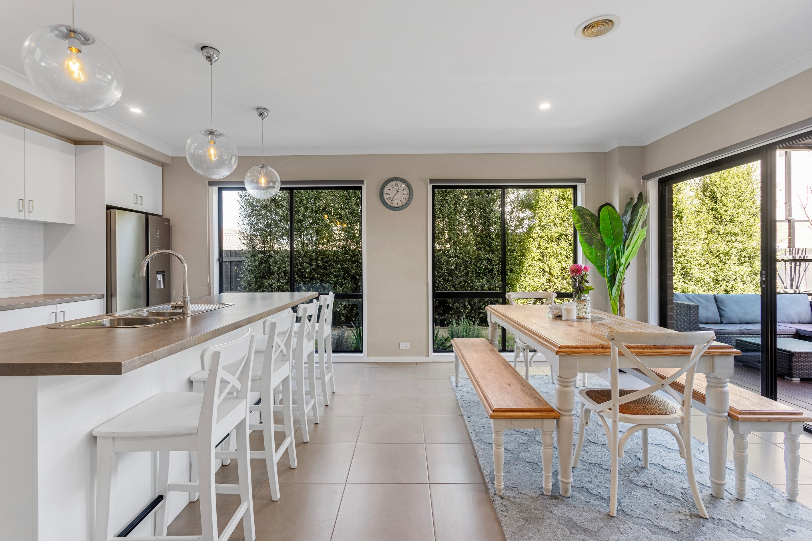 4 Hotelier Court, Skye, VIC 3977