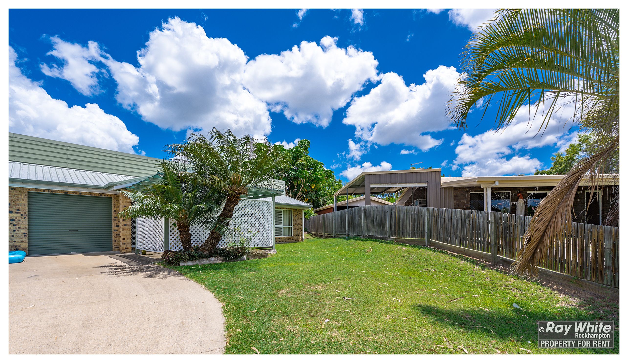 2/3 Catt Crescent, Kawana, QLD 4701