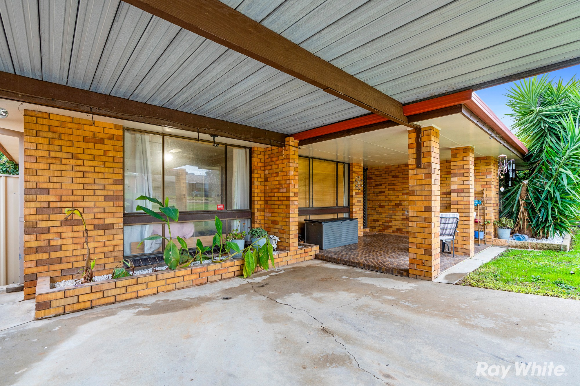 14 Dove Street, Mount Austin, NSW 2650