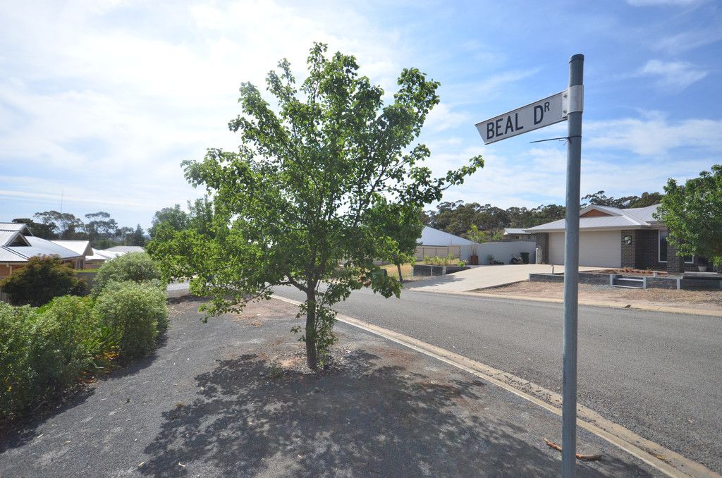 5 Heath Close, Clare, SA 5453