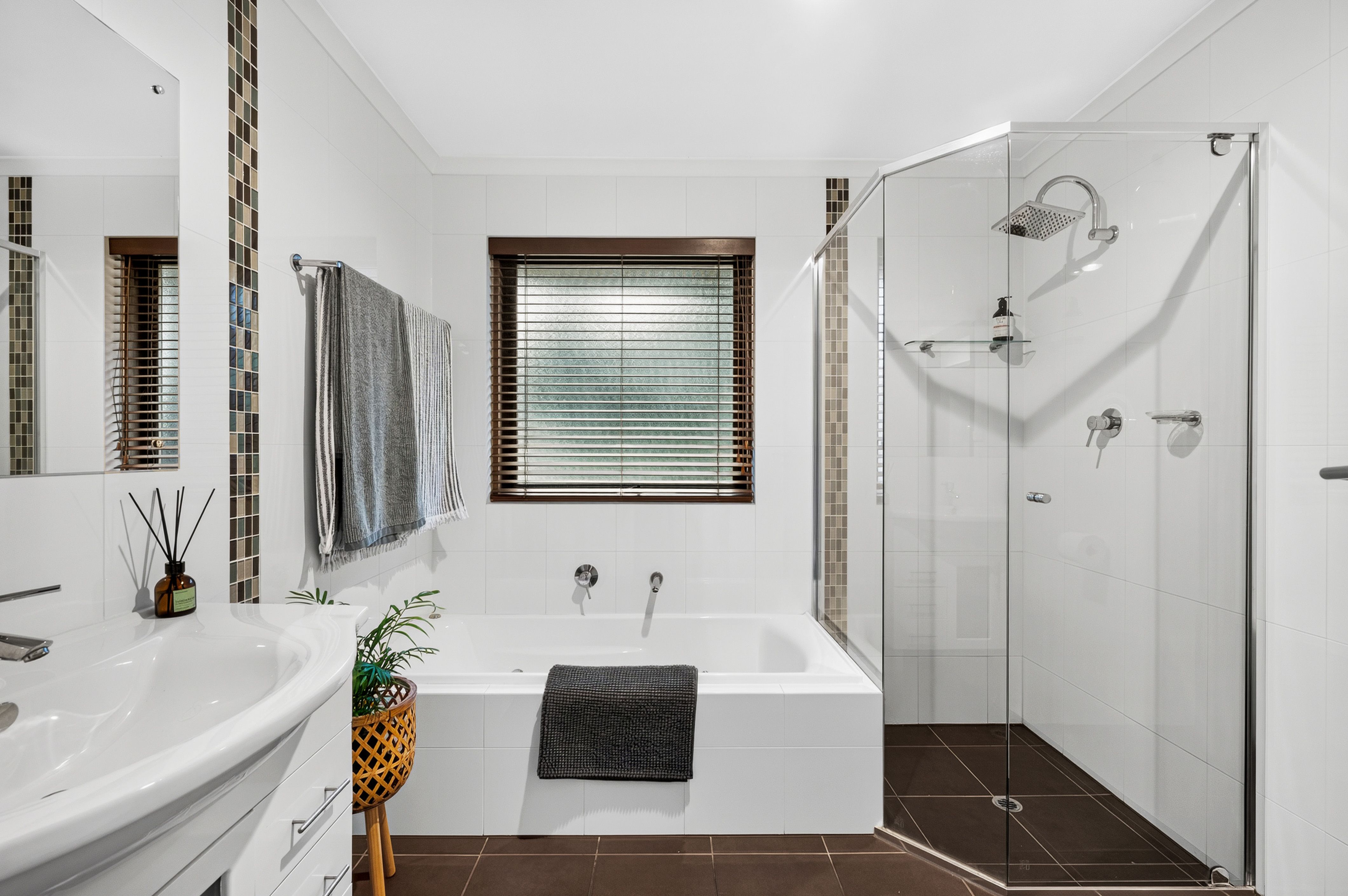 19 Mariners Crescent — photo 15 of 25