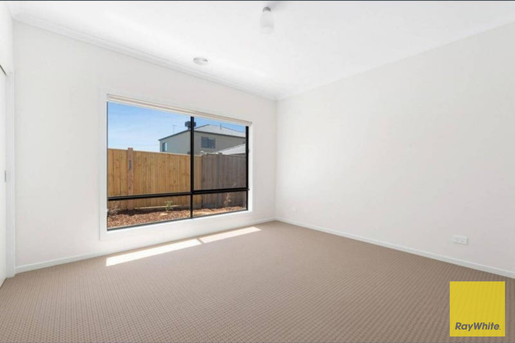 6 Wirraway Street — photo 5 of 10