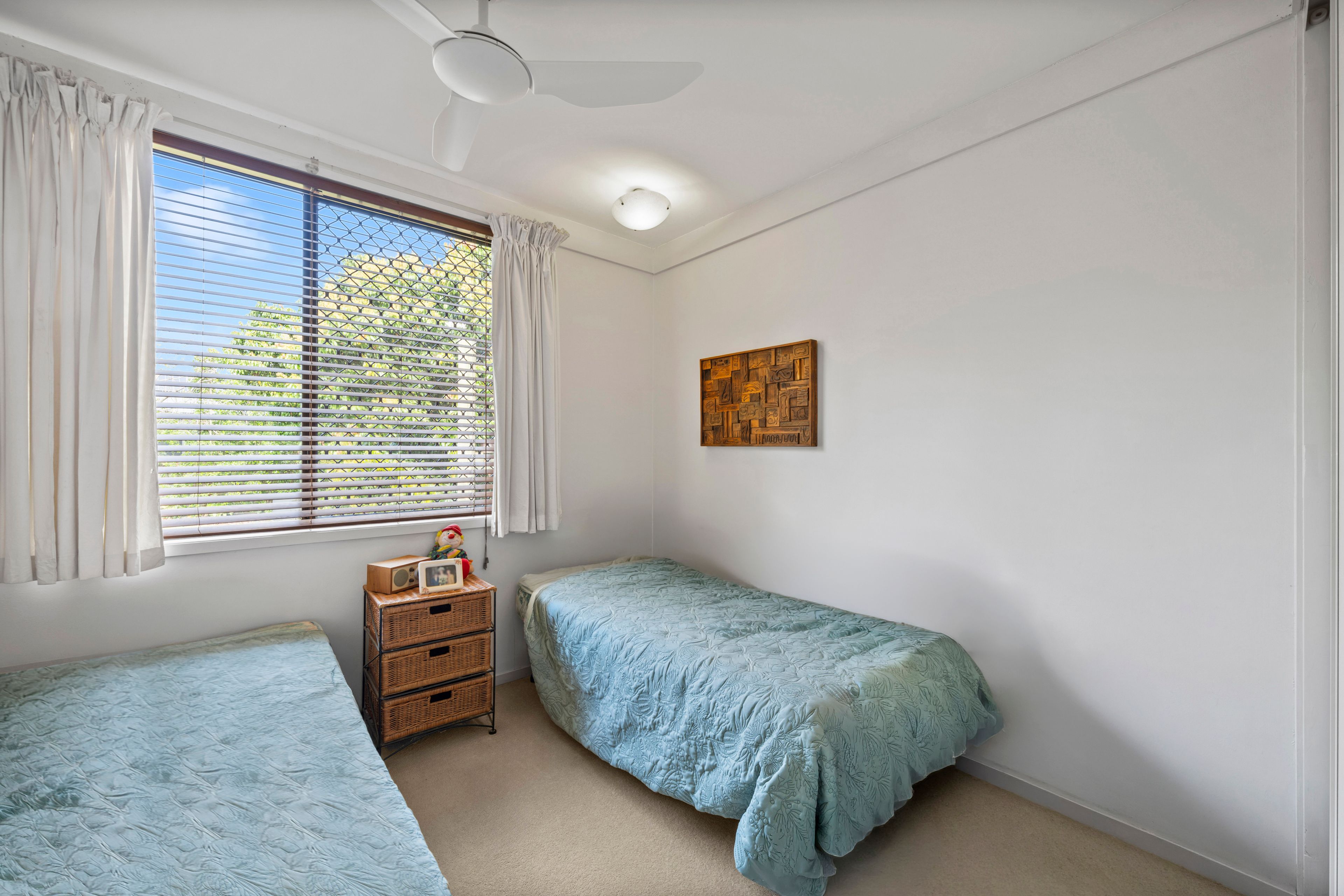 41 Helensvale Road — photo 17 of 30