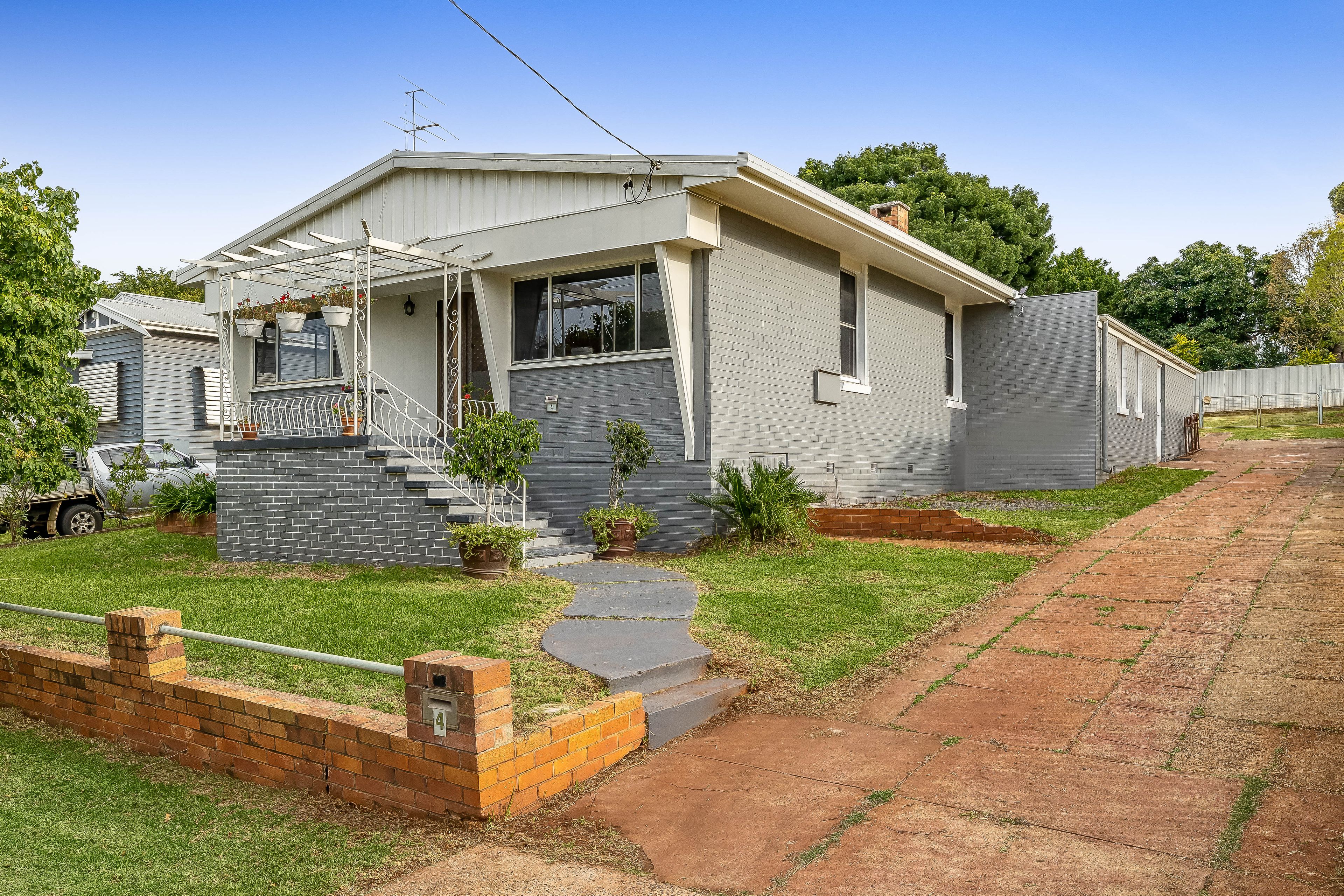 4 Roseberry Street, North Toowoomba, QLD 4350