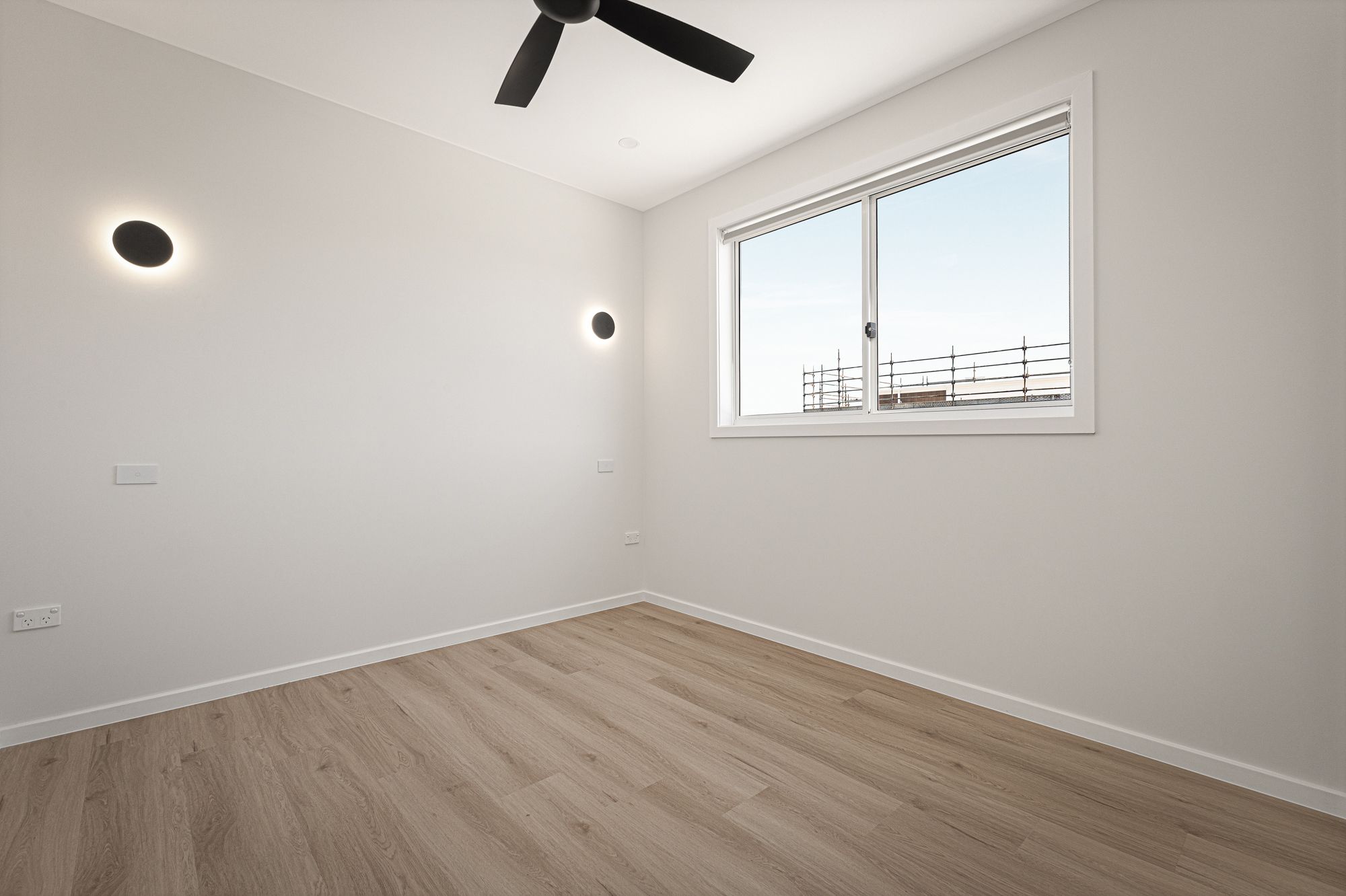 4 Samolaco Street — photo 20 of 25
