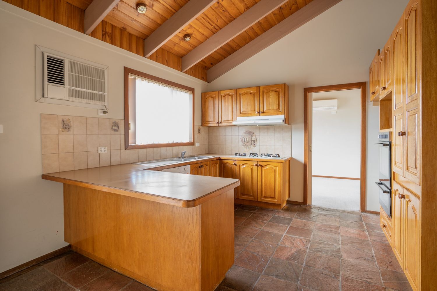 6 Nagle Court, Mill Park, VIC 3082