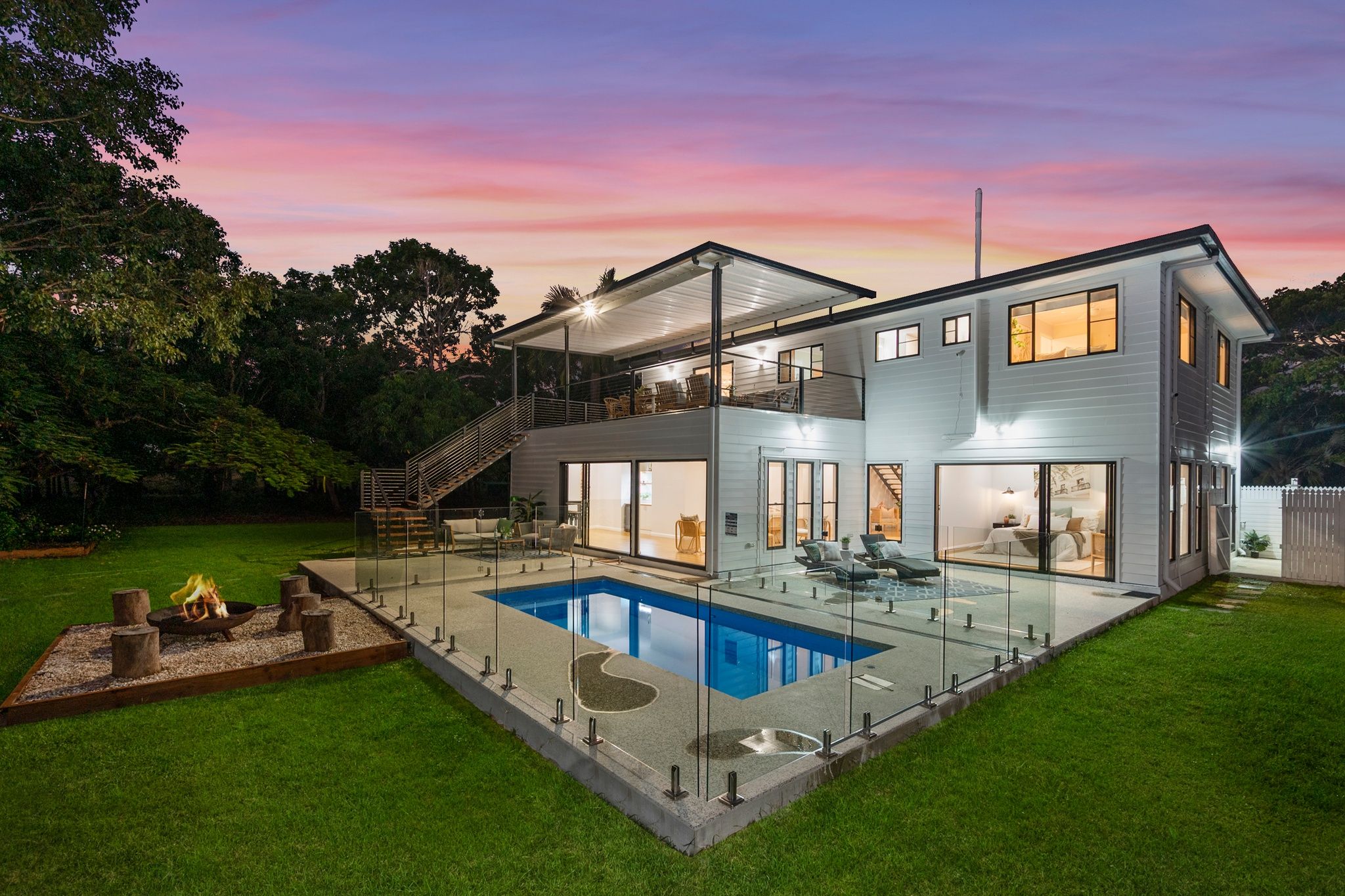 54 Alligator Creek Road, Alligator Creek, QLD 4816 Sold House Ray