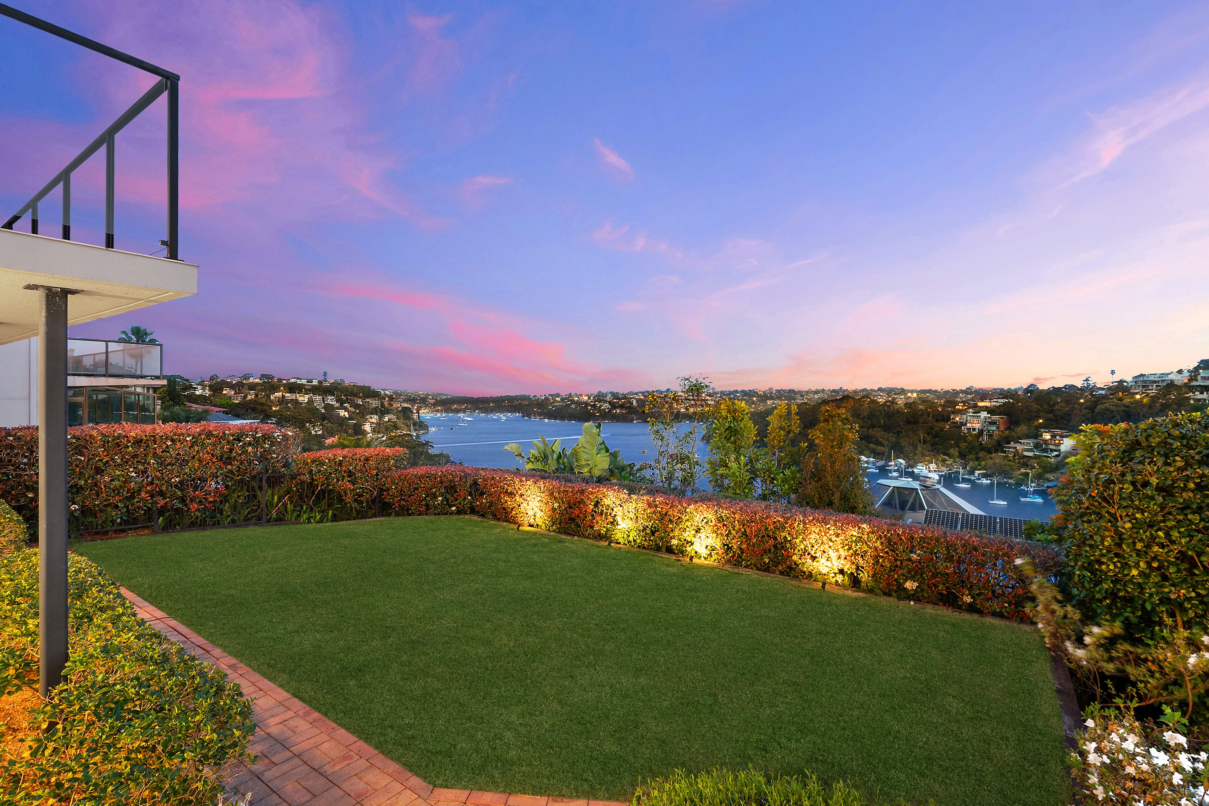 10 Knight Place, Castlecrag, NSW 2068