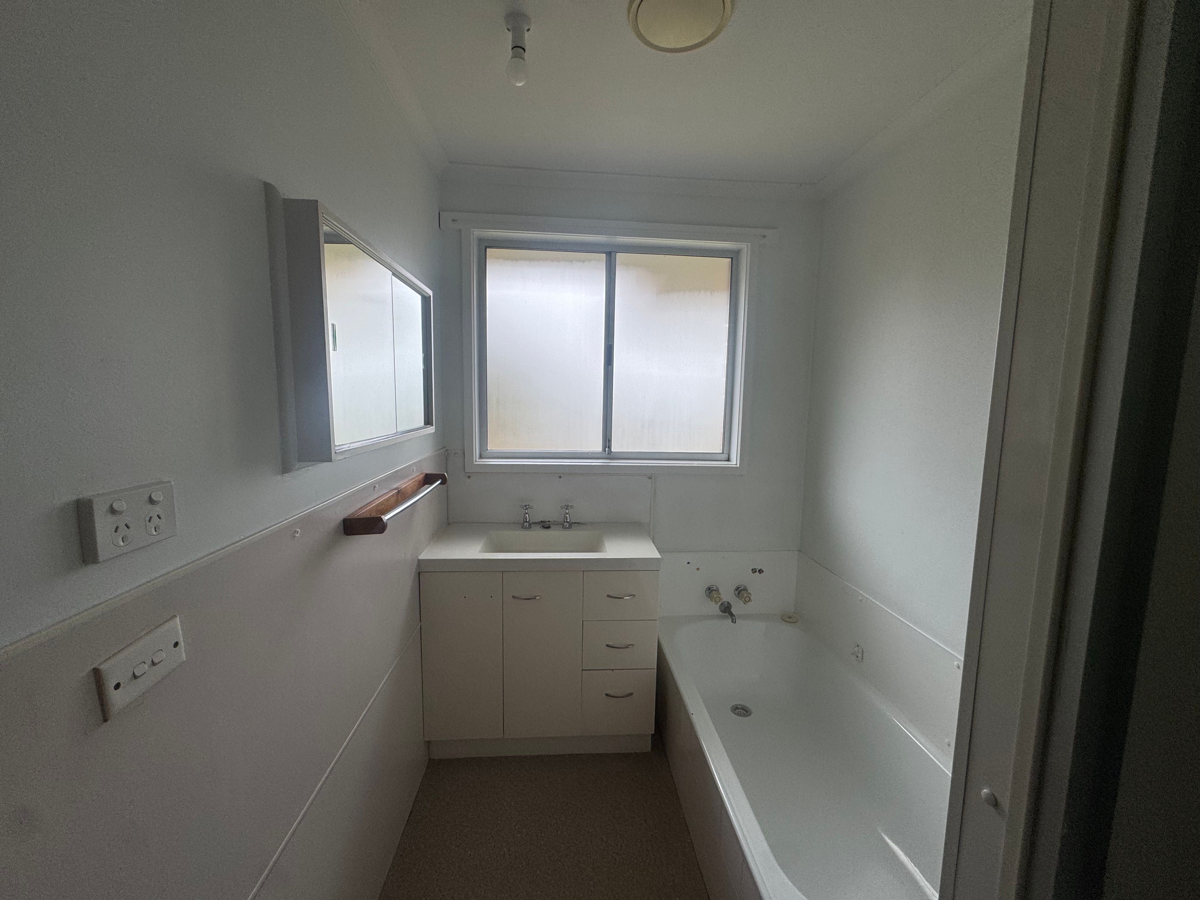 5 Hakea Grove — photo 7 of 8