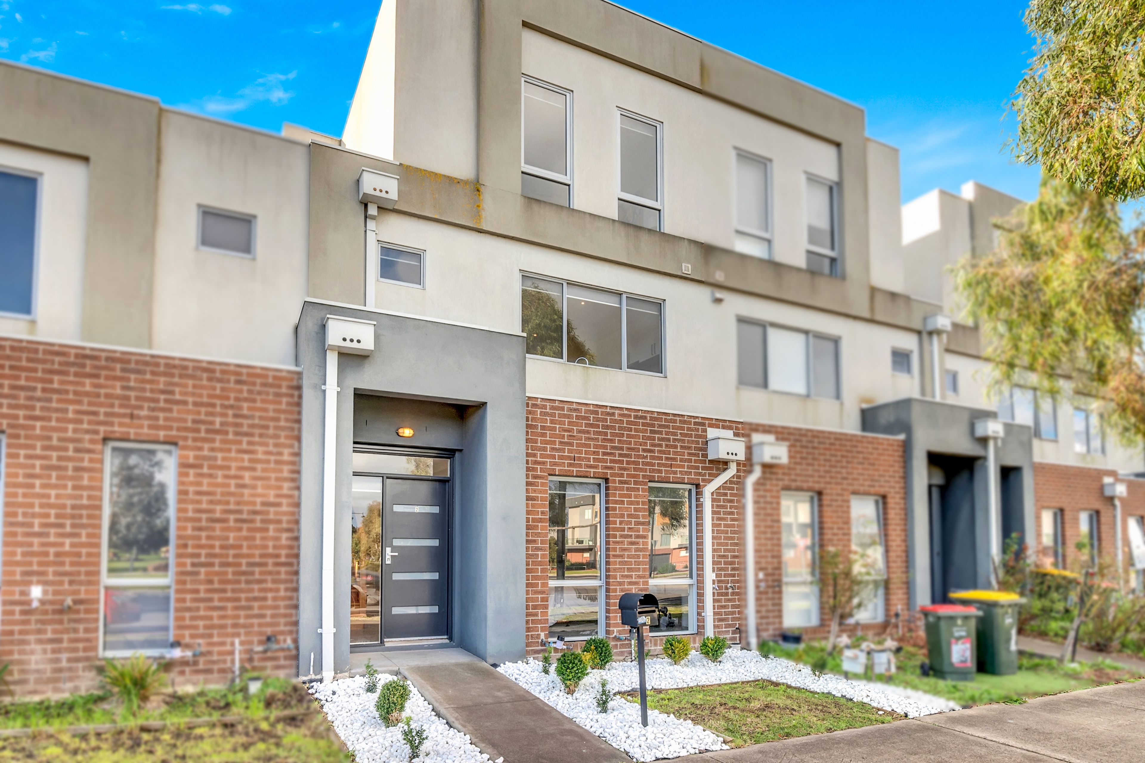2/2 Marathon Boulevard, Craigieburn, VIC 3064