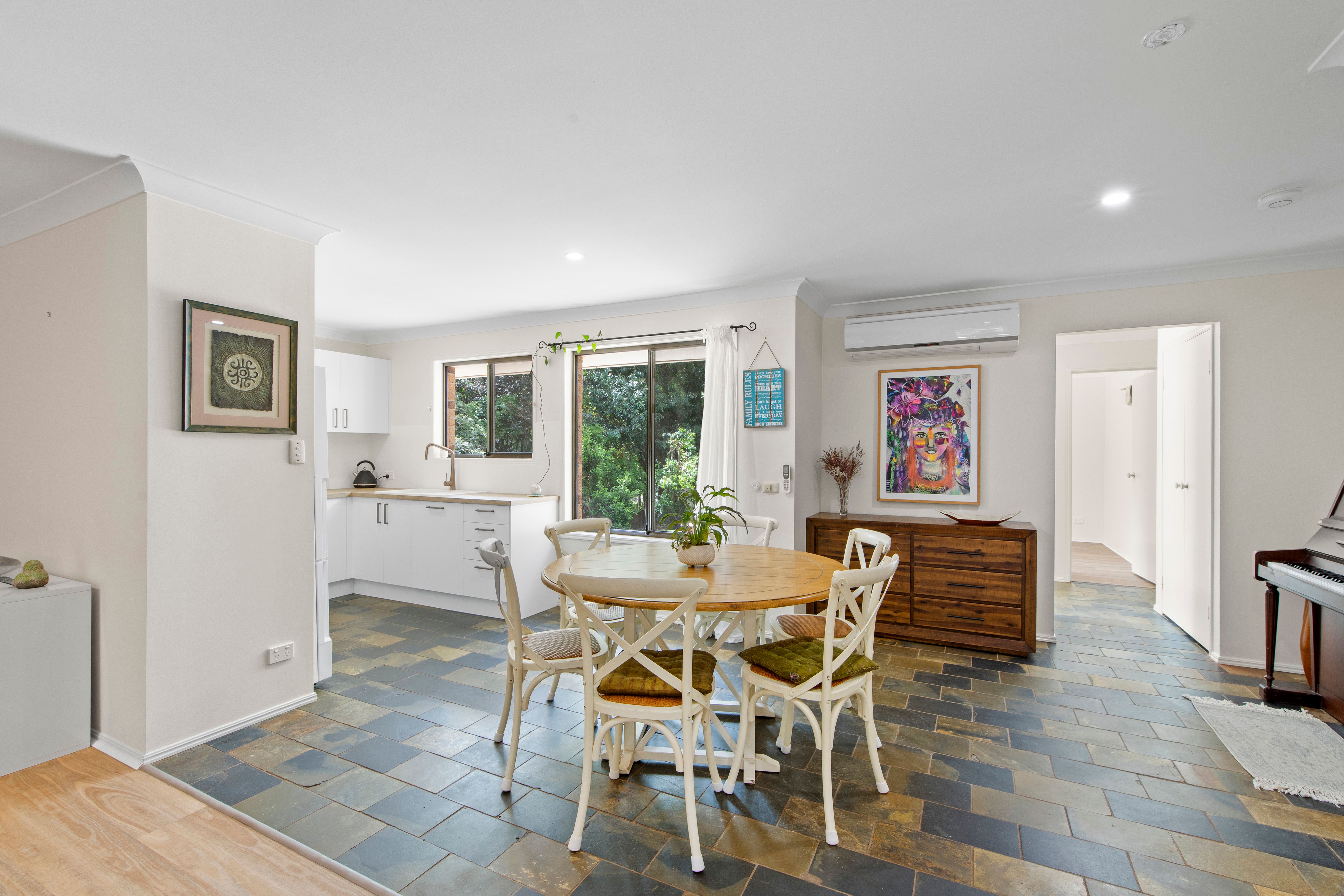 35-37 Macdonnell Road — photo 7 of 19
