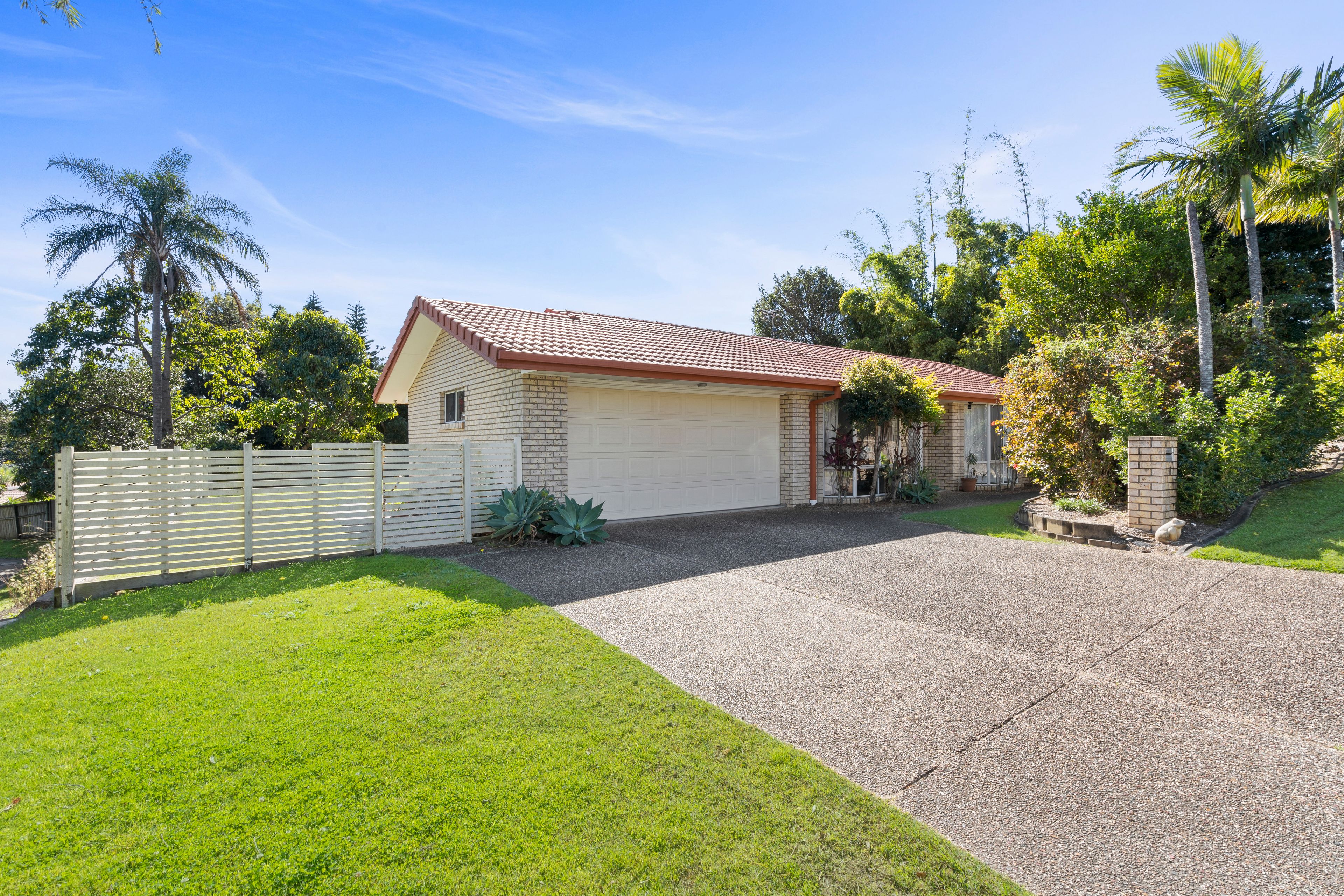 1 Langer Place, Arundel, QLD 4214