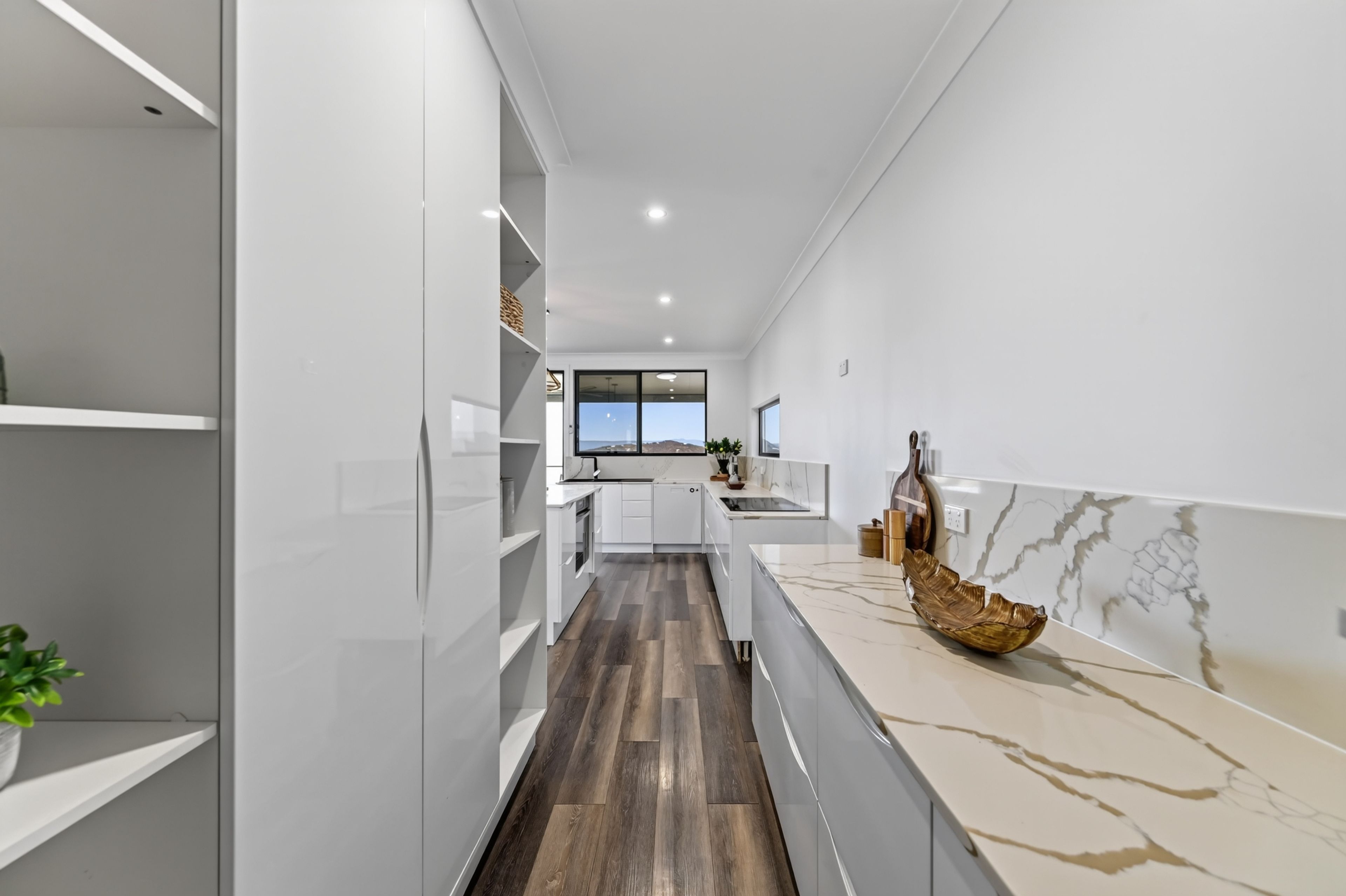 6 Chilott Court — photo 9 of 19