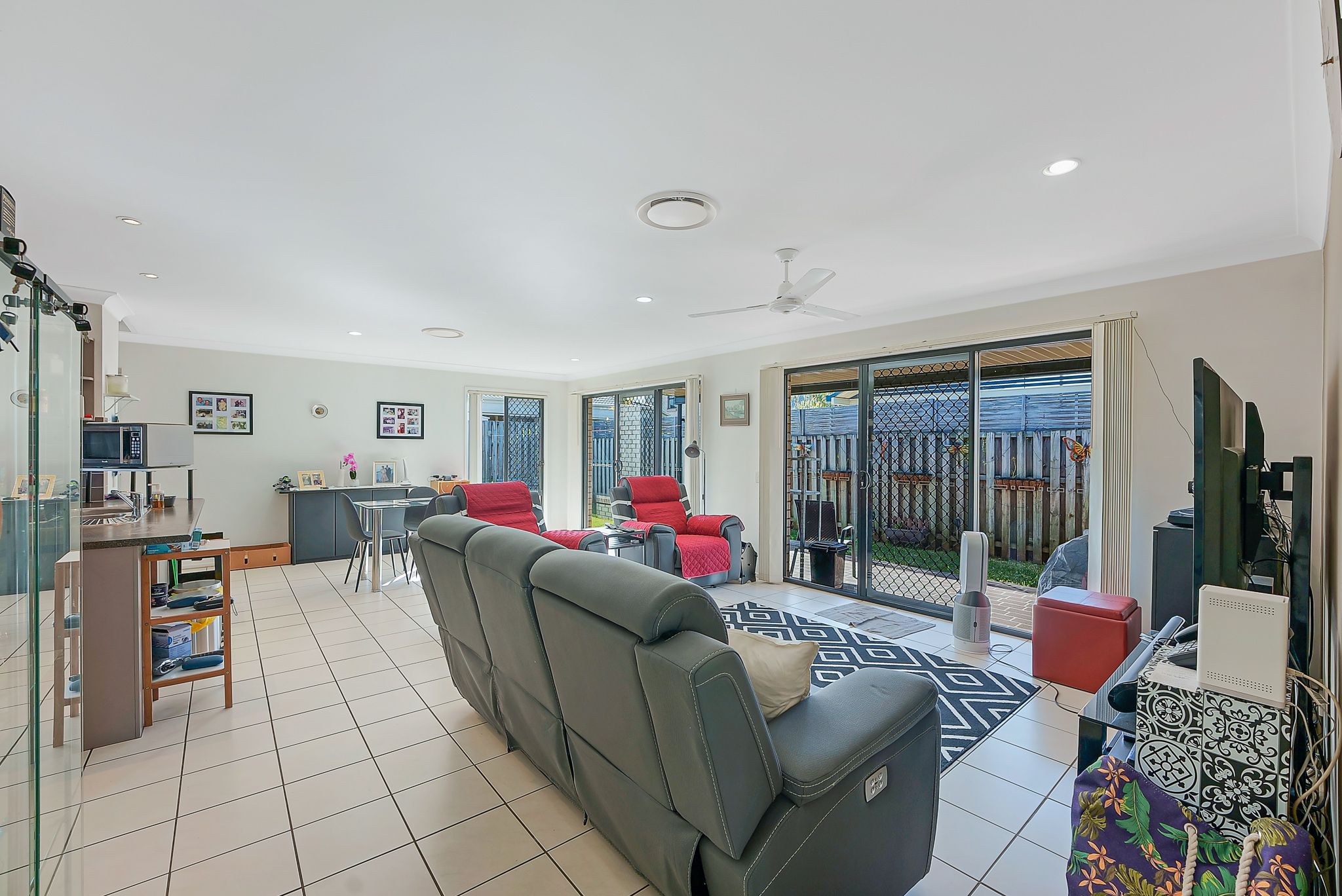6 Waratah Court, Kallangur, QLD 4503