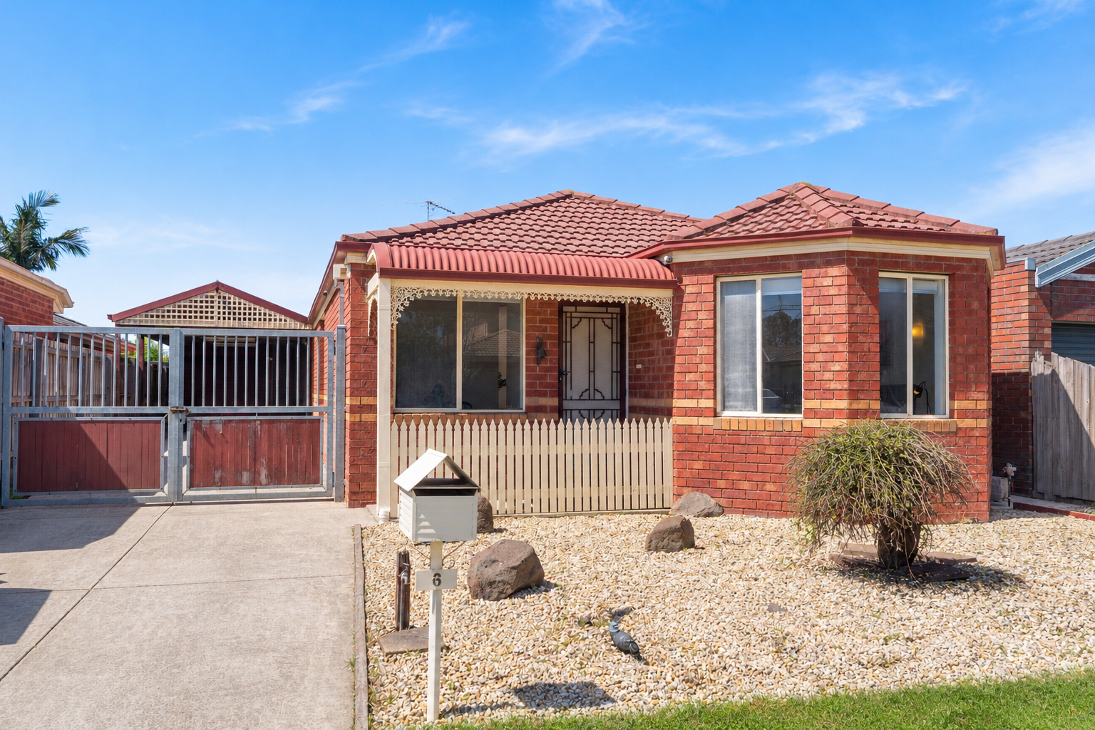6 Jamieson Close — photo from Ray White Craigieburn