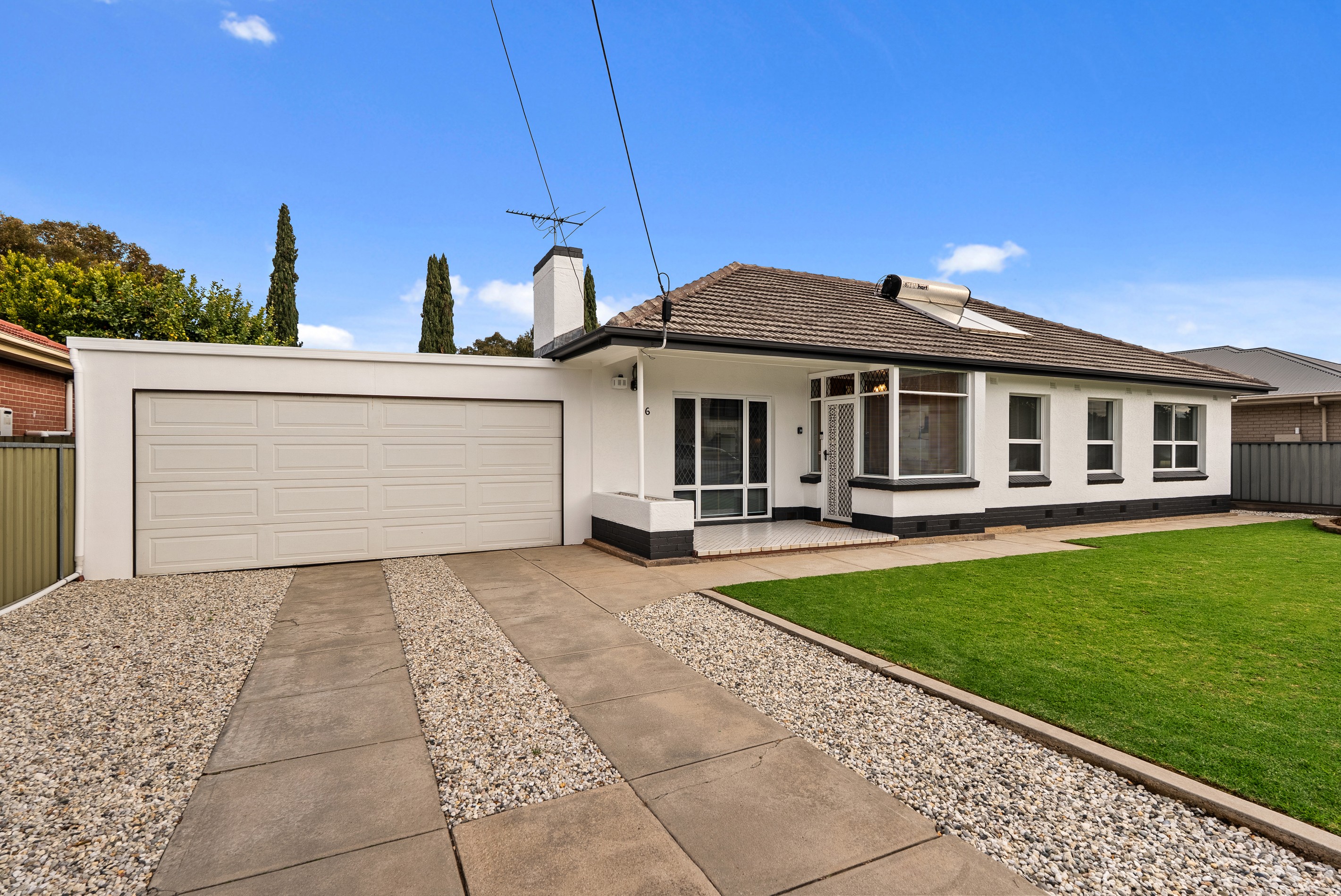 6 Edwards Avenue, Park Holme, SA 5043