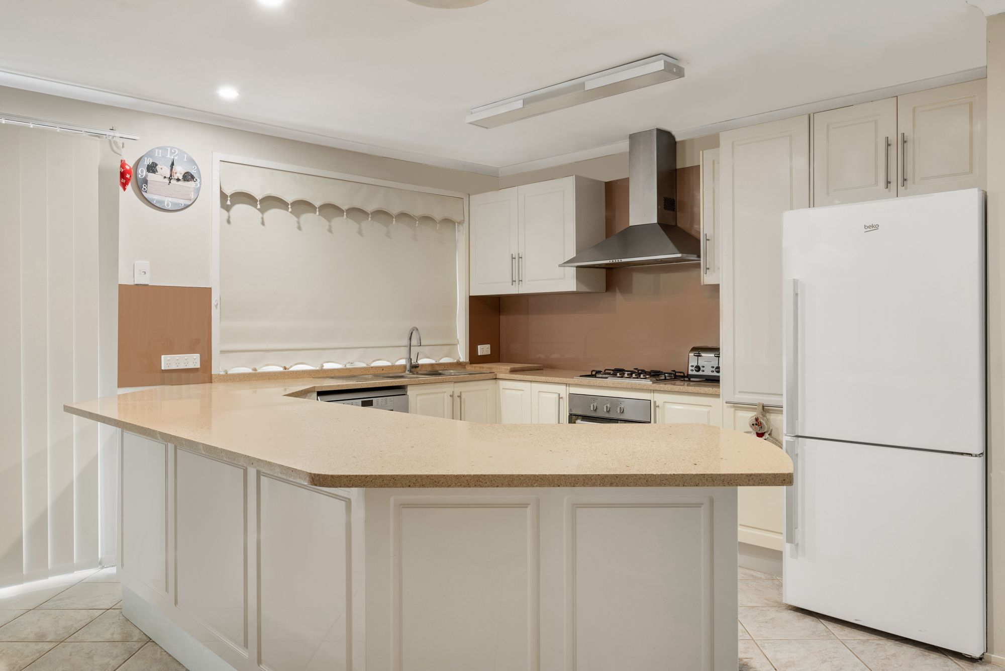 2 French Place, Currans Hill, NSW 2567