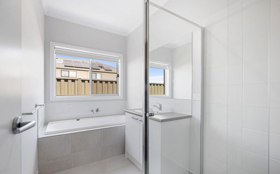 22 Burbidge Street — photo 9 of 12