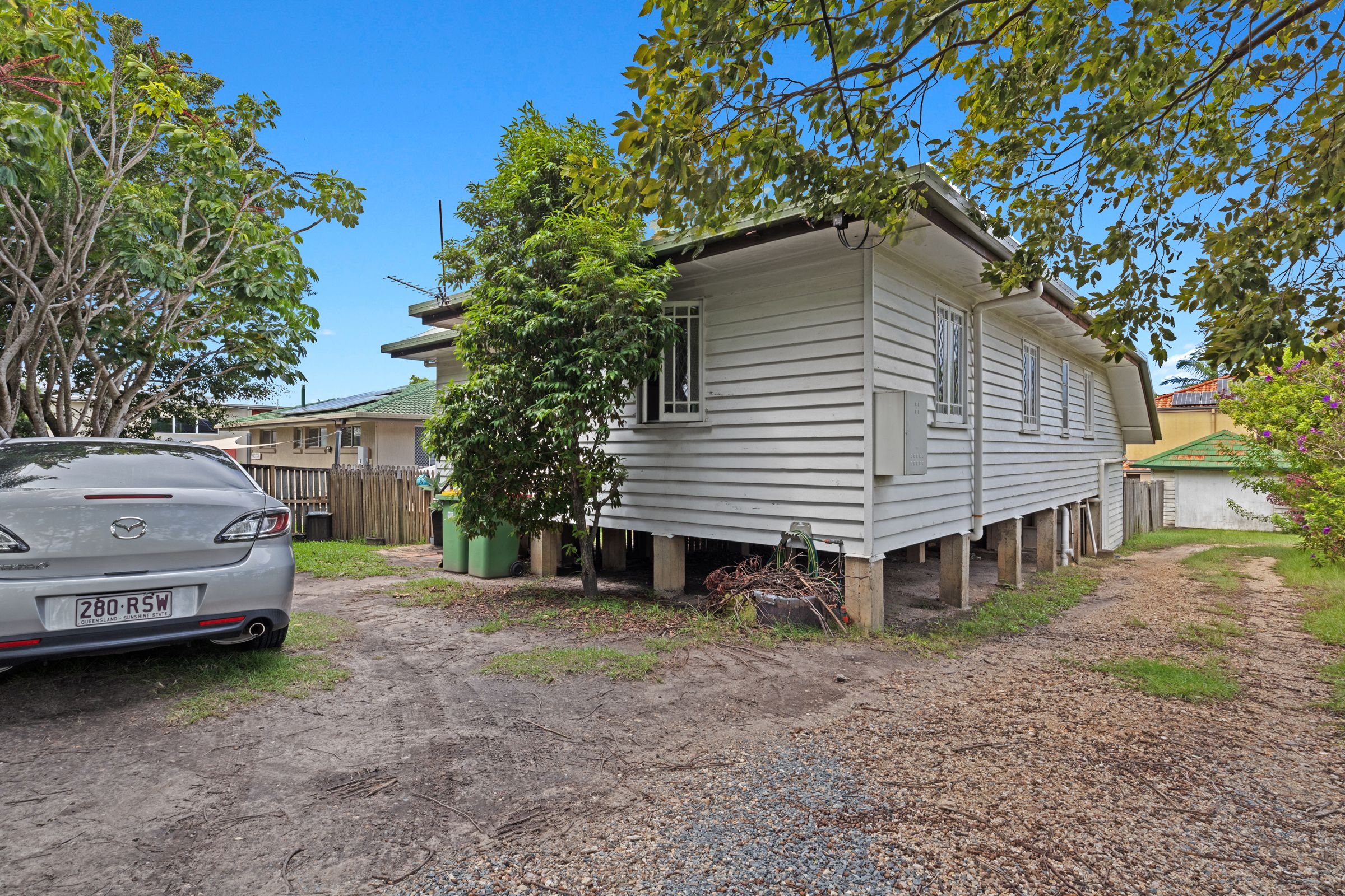 42 Government Road, Labrador, QLD 4215