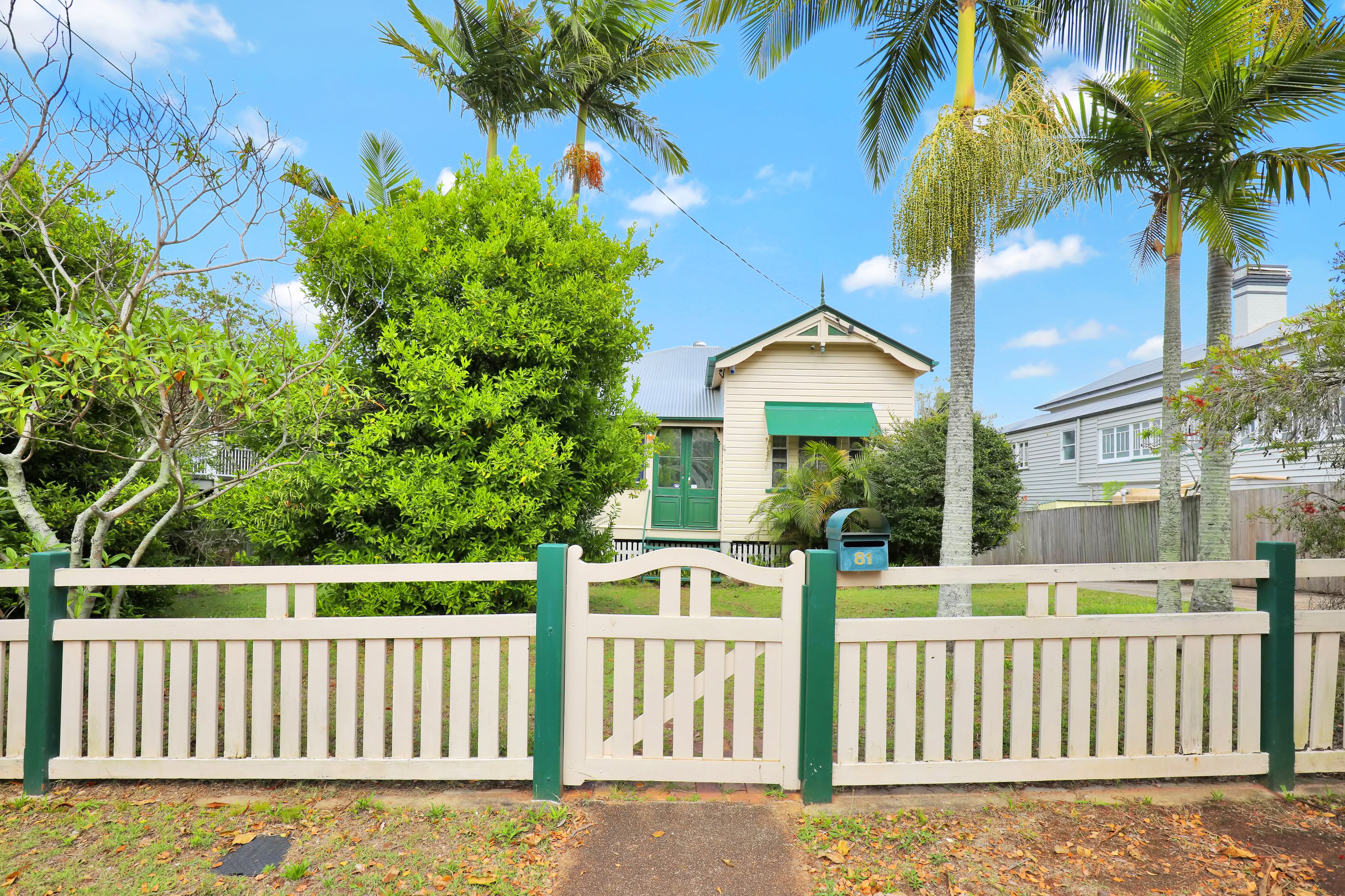 81 Yundah Street, Shorncliffe, QLD 4017