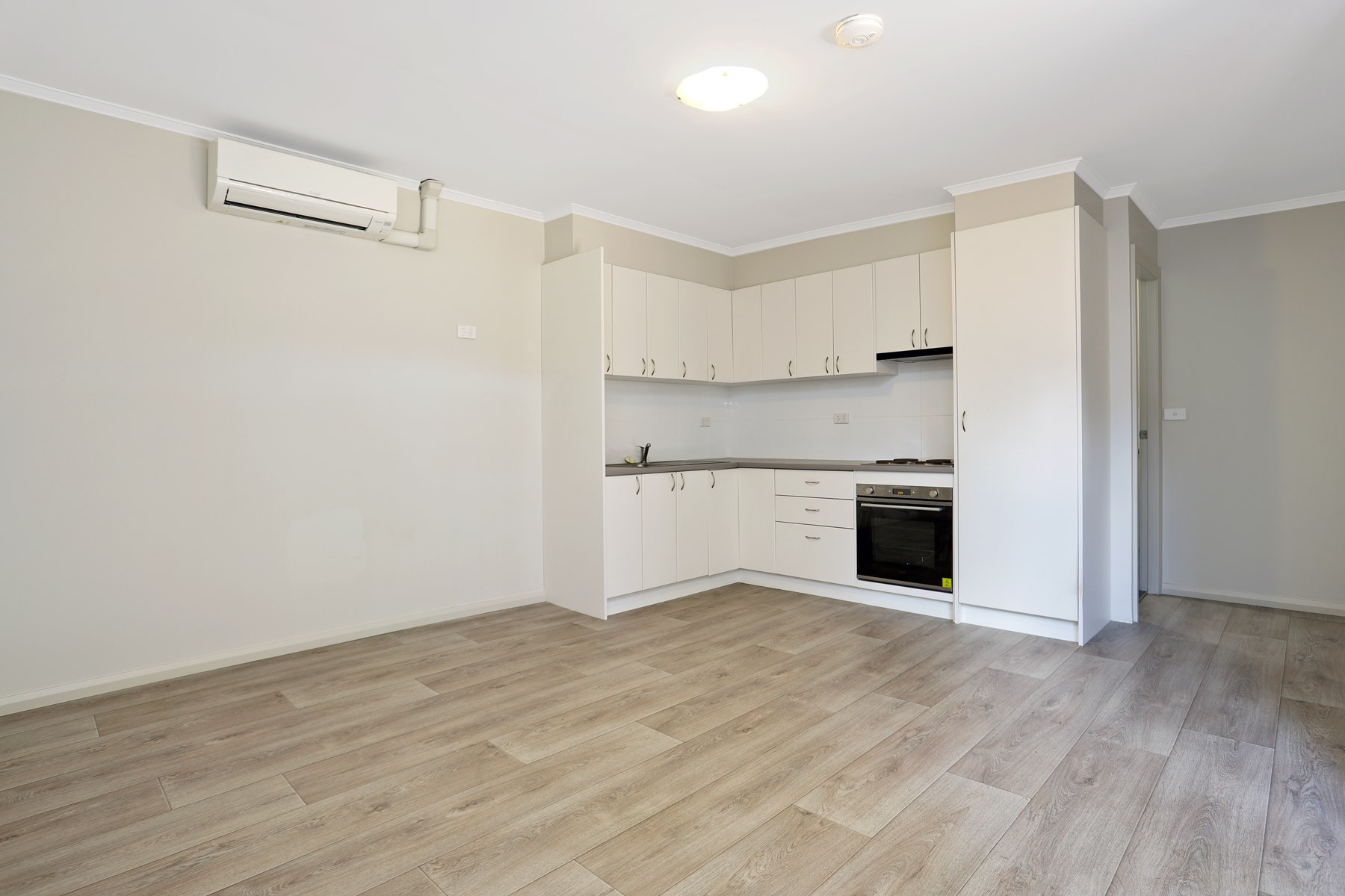 4A Mortimer Lewis Grove, St Clair, NSW 2759