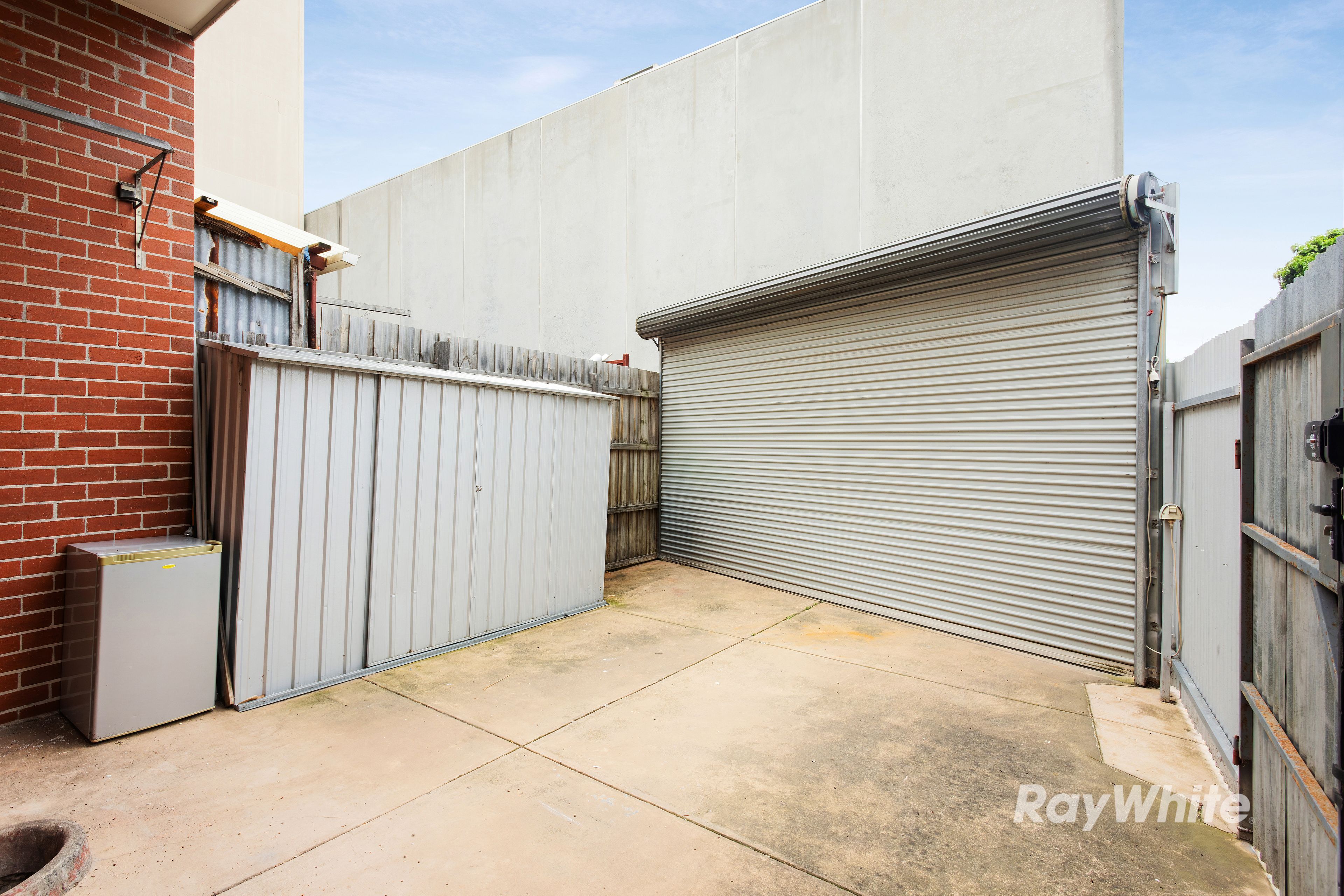 1/213 Balaclava Road — photo 7 of 8