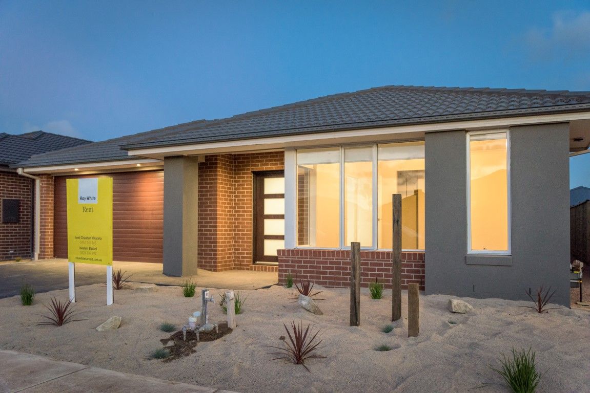 10 Kittiwake Terrace, Werribee, VIC 3030