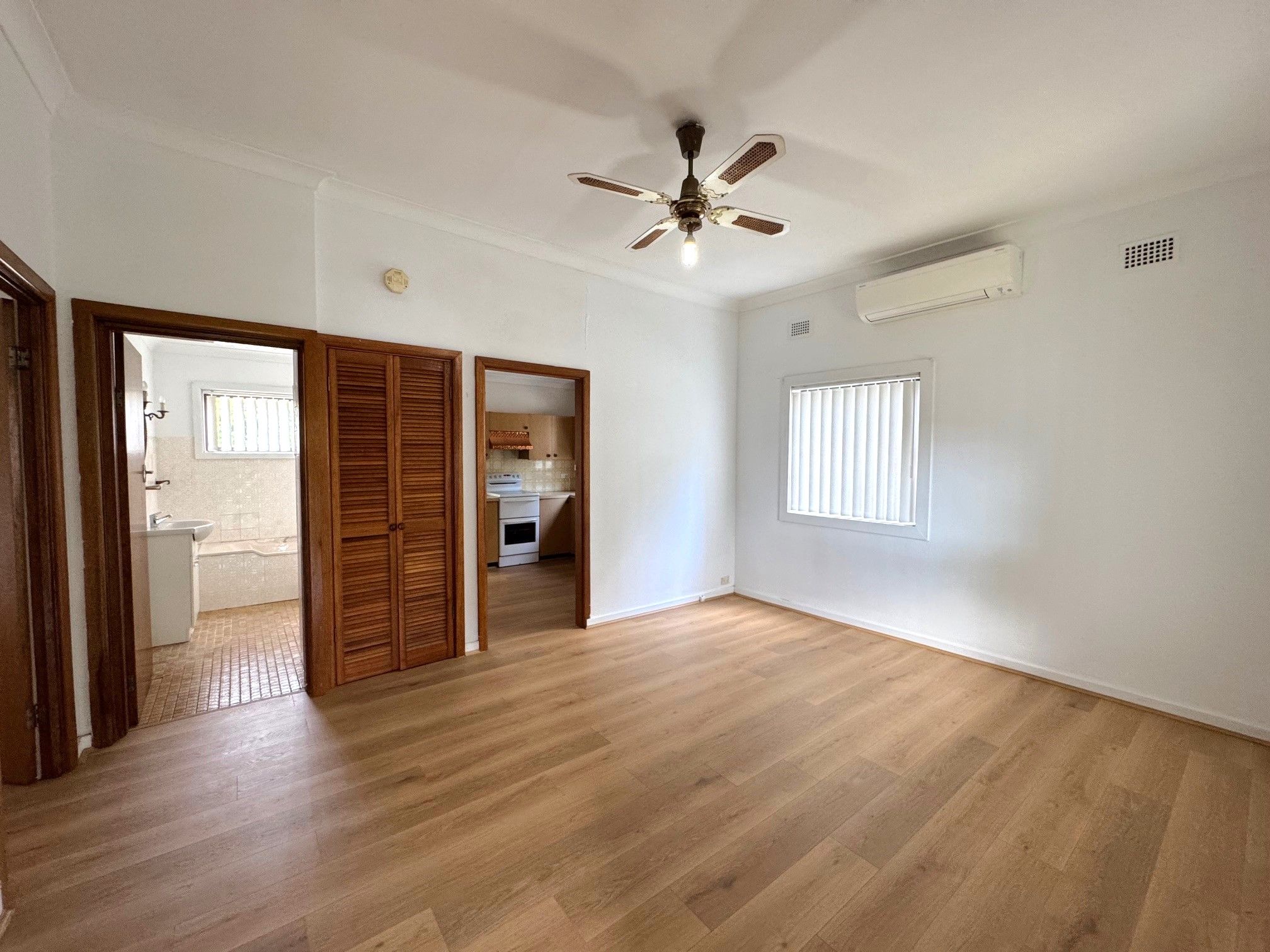 111 Karne Street North, Roselands, NSW 2196