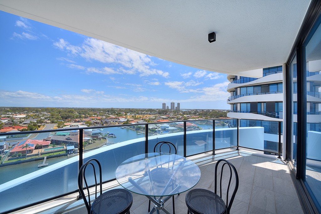 3805/5 Harbour Side Court, Biggera Waters, QLD 4216