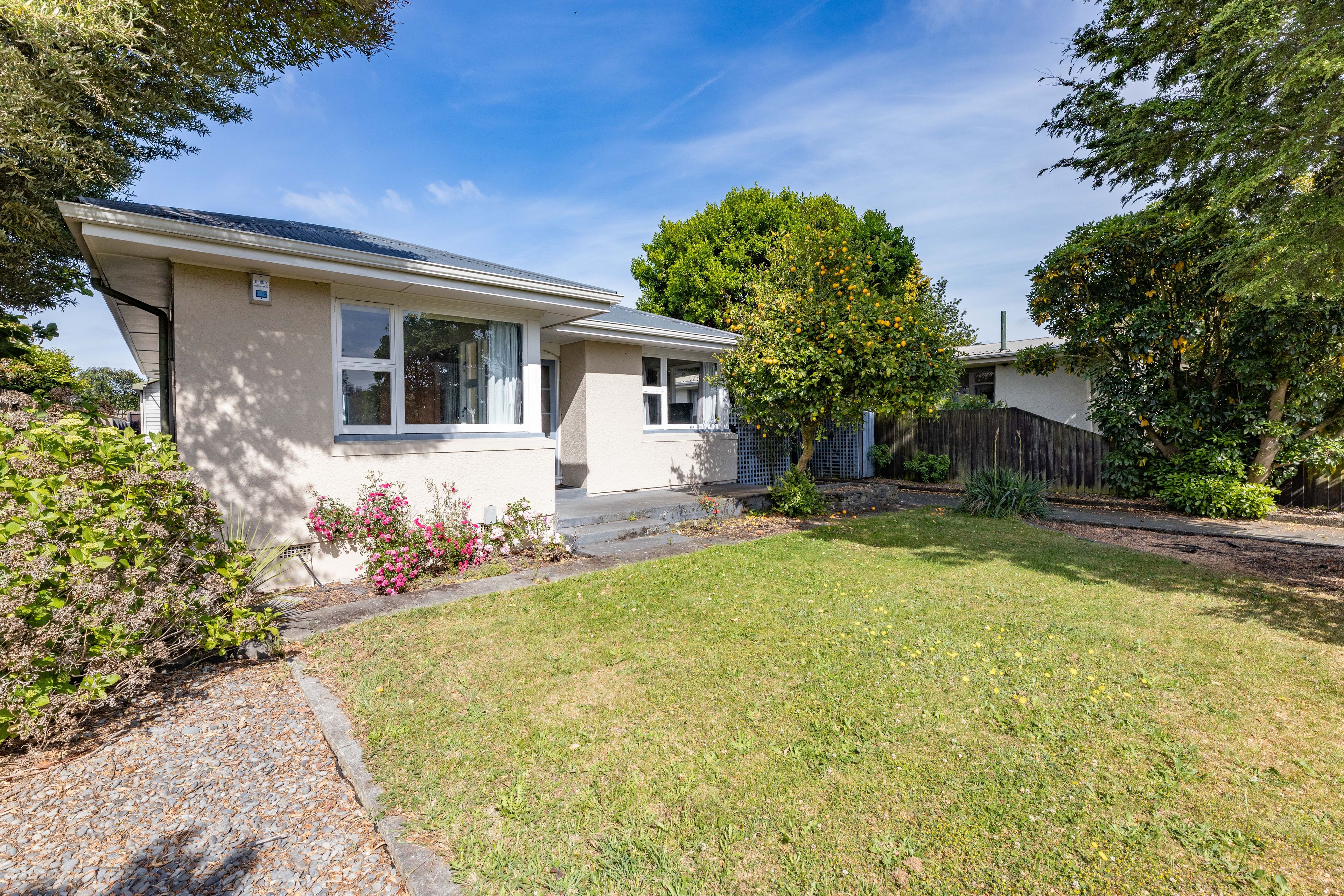 35 Colman Avenue, Upper Riccarton, Christchurch City 8024 Sold House
