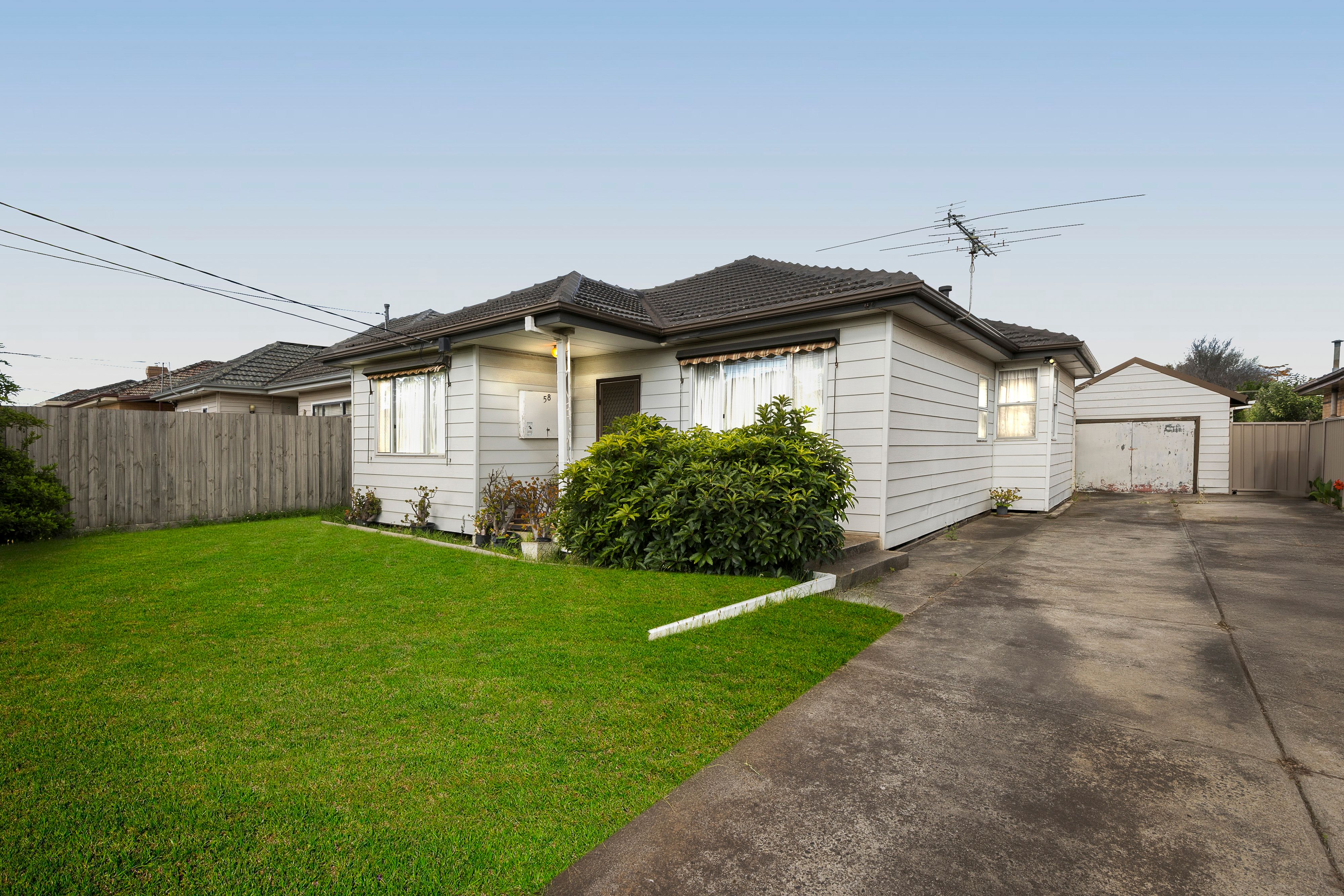 58 View Street, St Albans VIC 3021