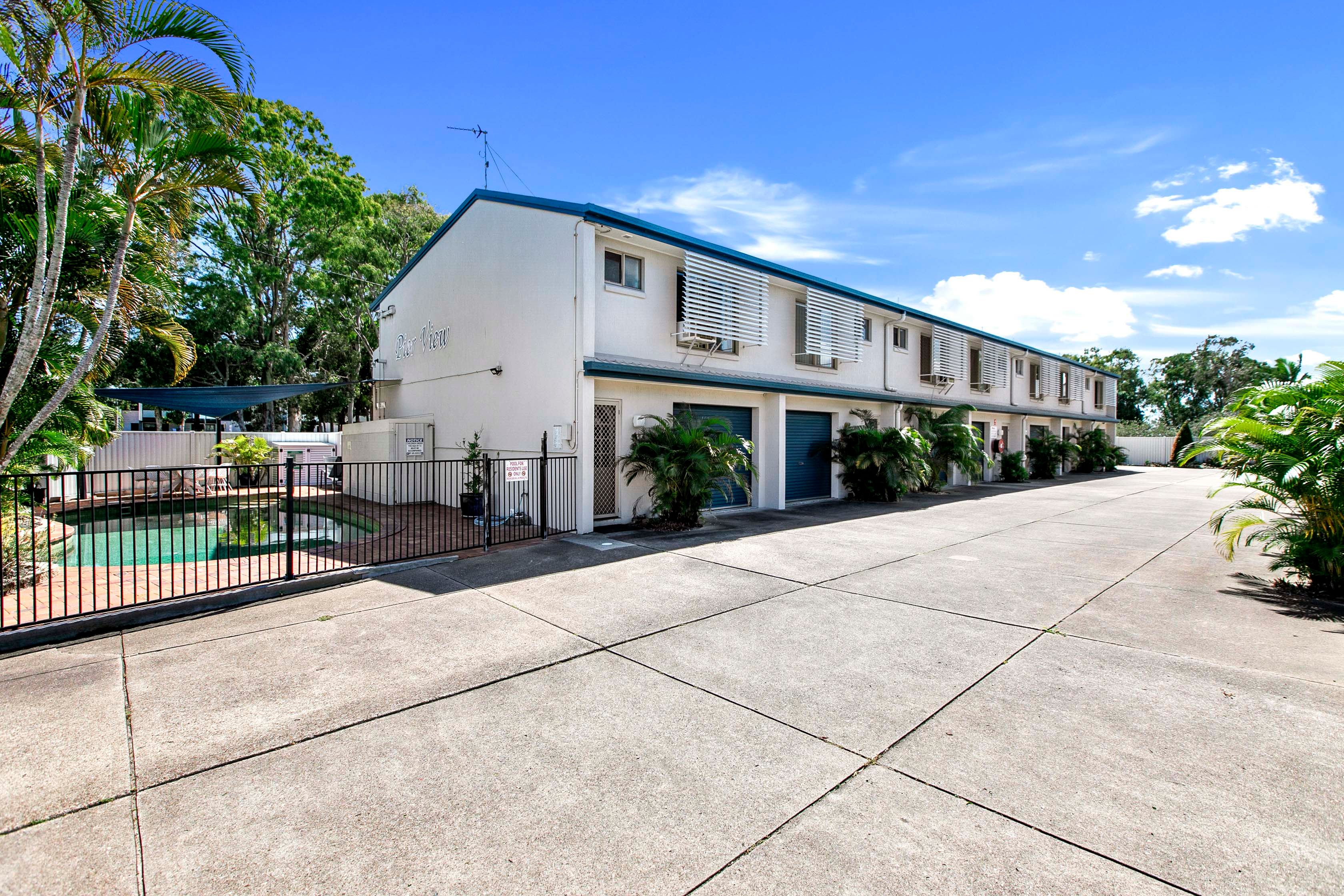 3/4 Pilot Street, Urangan, QLD 4655