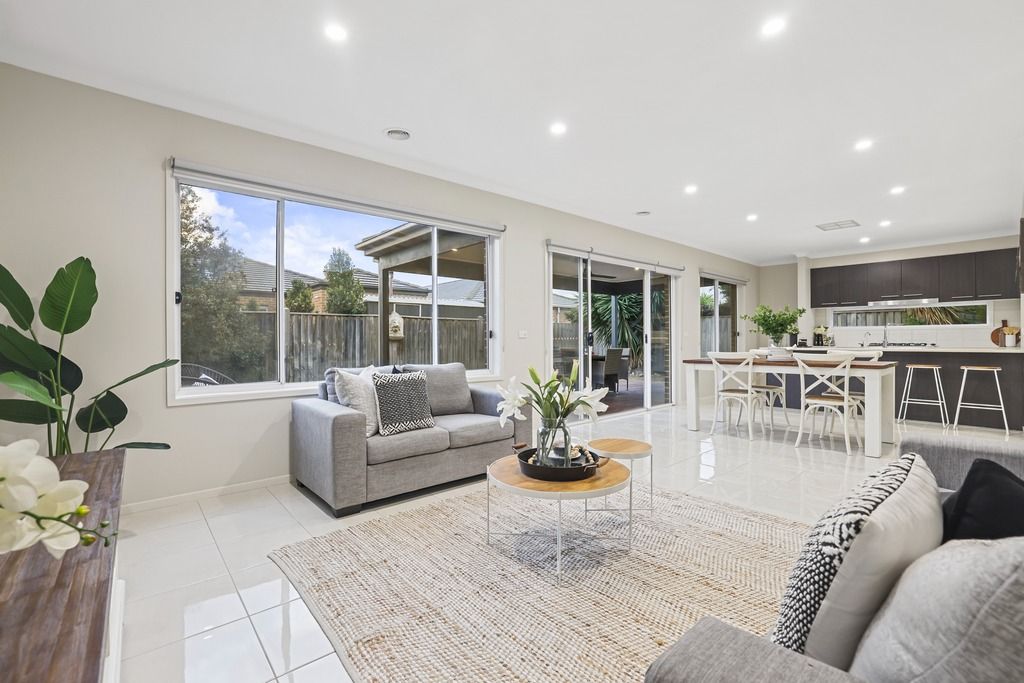 22 Shoveler Close, Williams Landing, VIC 3027