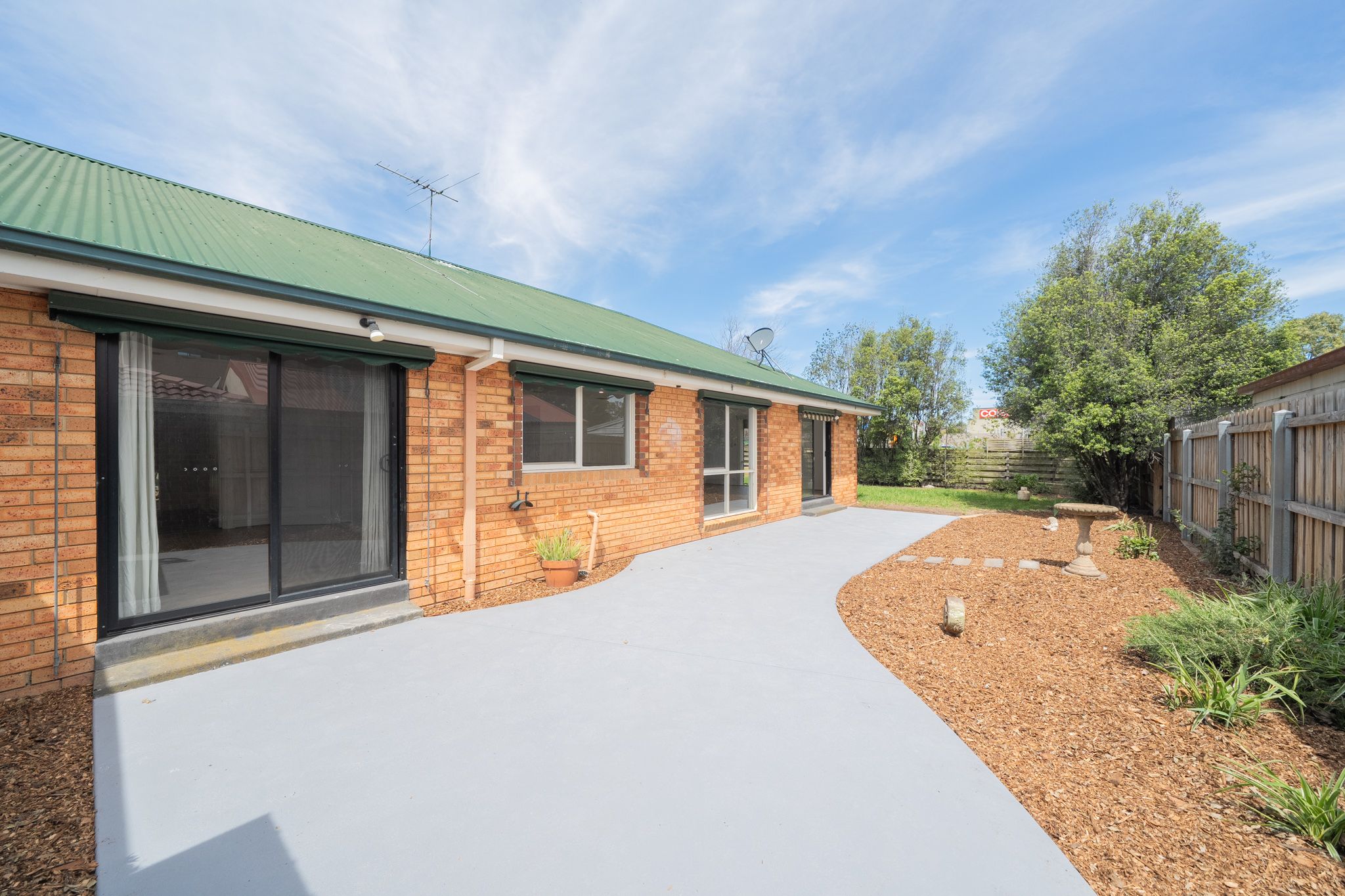33 Hedgeley Drive — photo 12 of 13